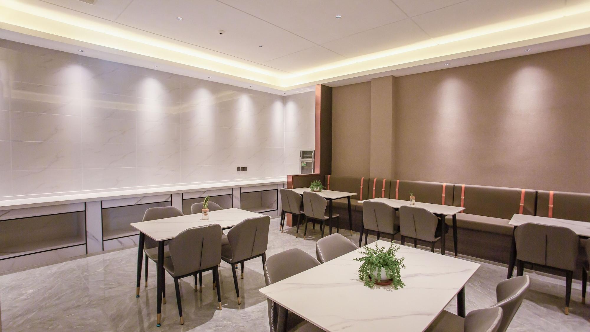 Restaurant World Smart Hotel Dezhou Railway Station