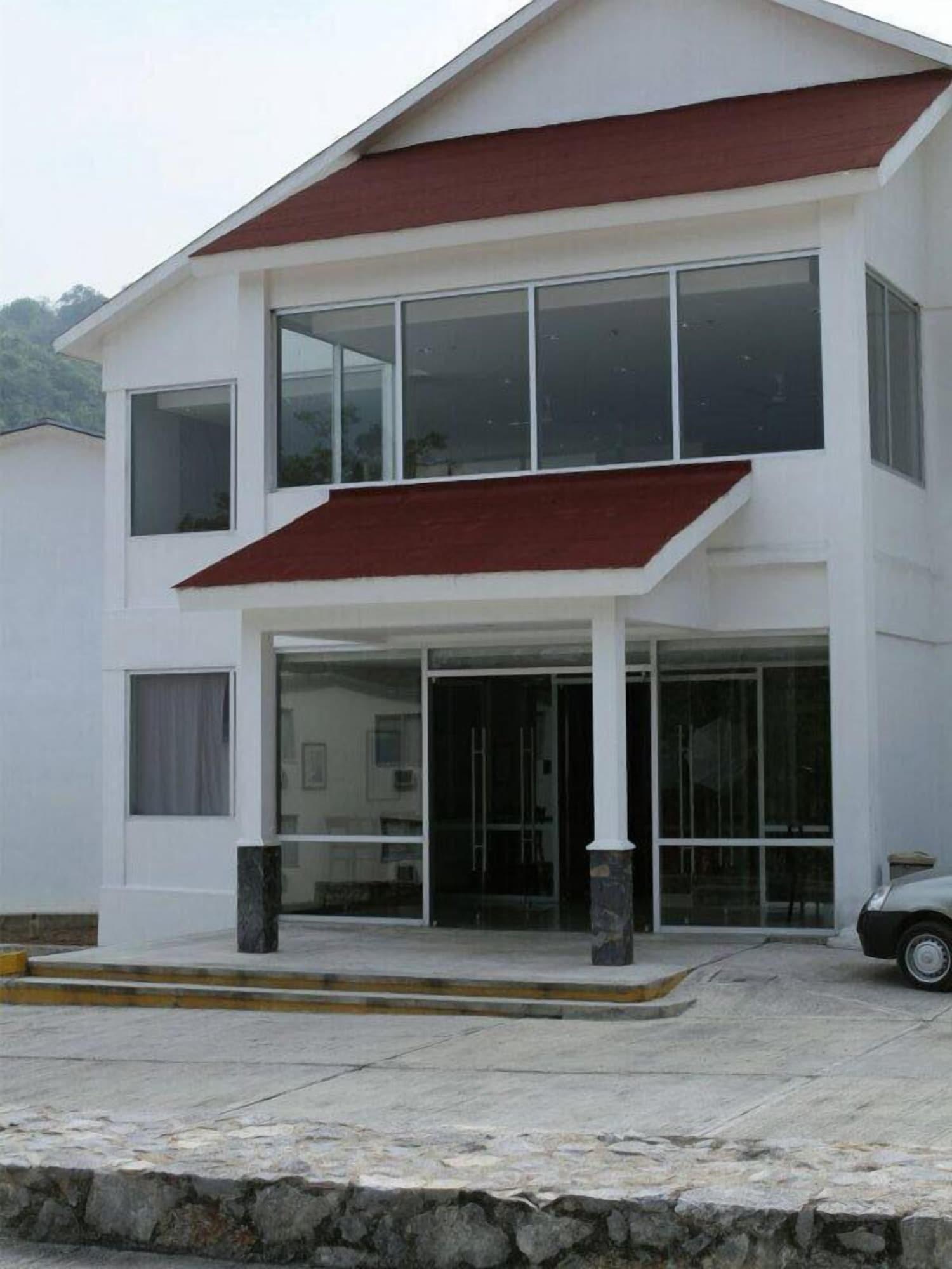 Varios Sierra Huasteca Tamazunchale