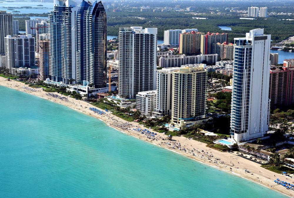 Beach DoubleTree by Hilton Ocean Pnt Rsrt & Spa North Miami Beach