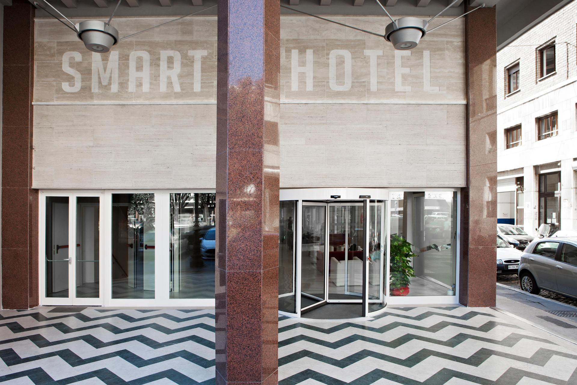 Vista Exterior Moderno Hotel