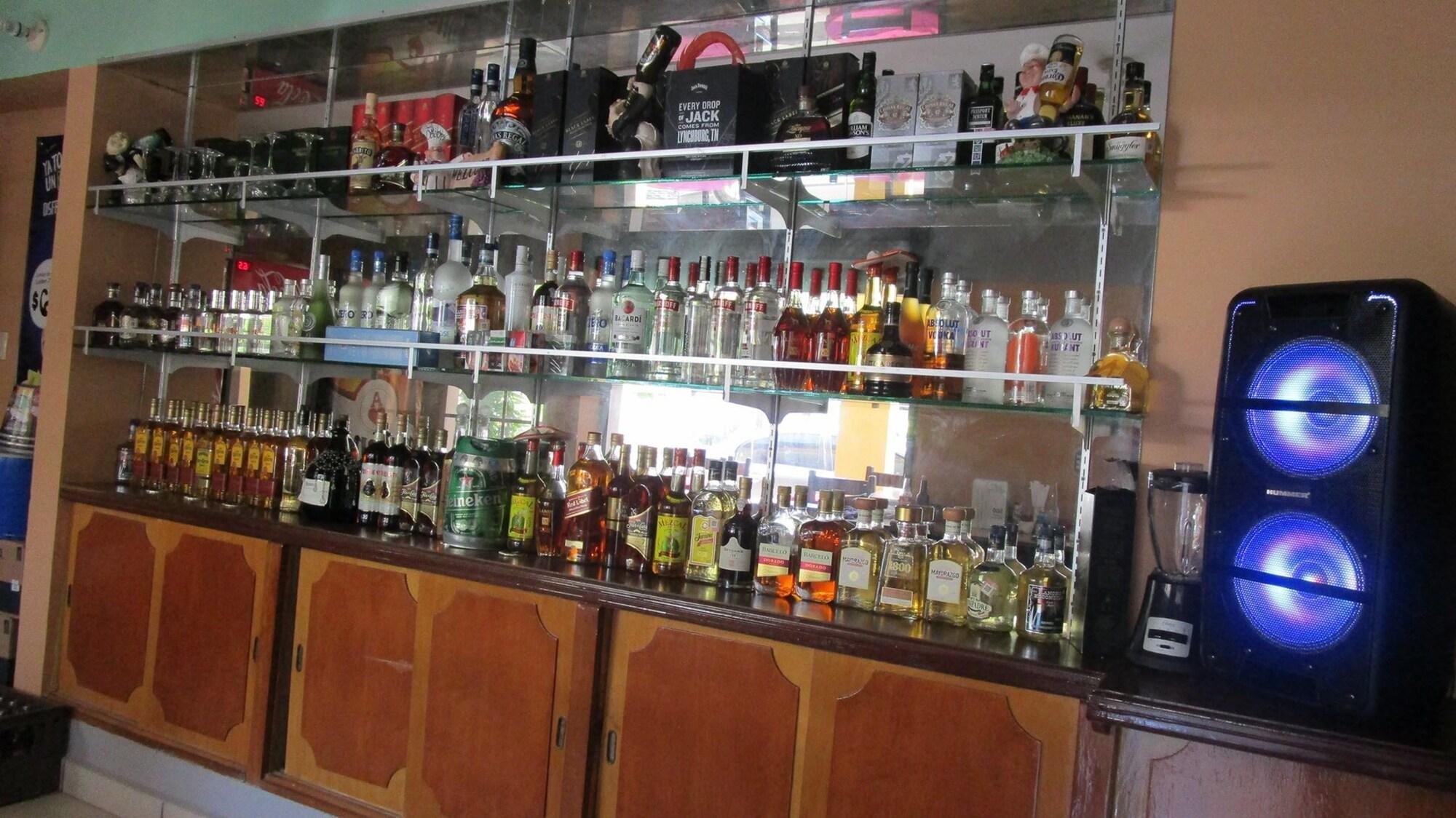 Bar/Salón Hotel El Bunker