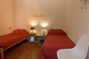 Alquiler Vacacional - Air conditionned house in a quiet village private pool in large closed garden