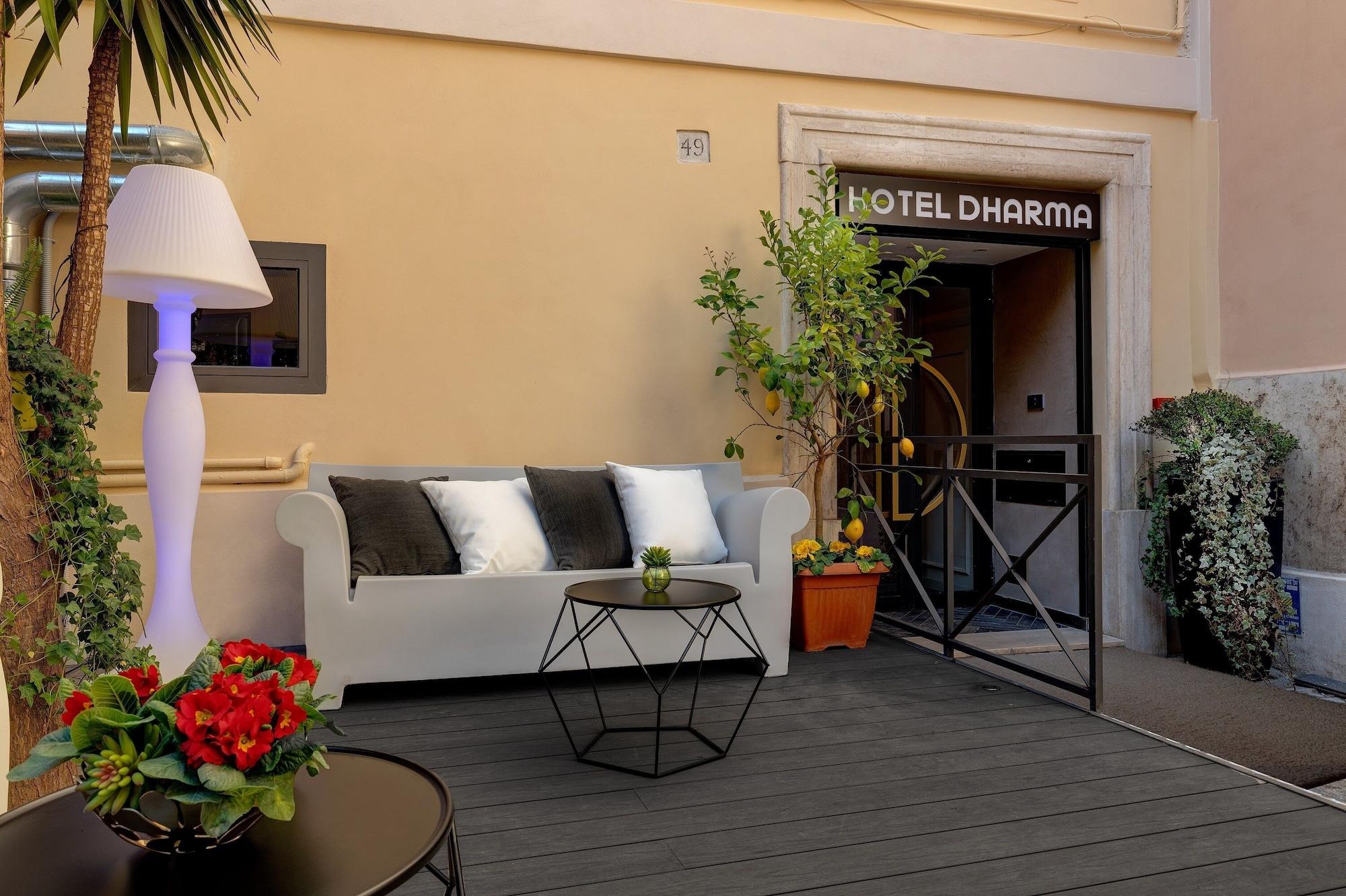 Vista Exterior Dharma Boutique Hotel & SPA