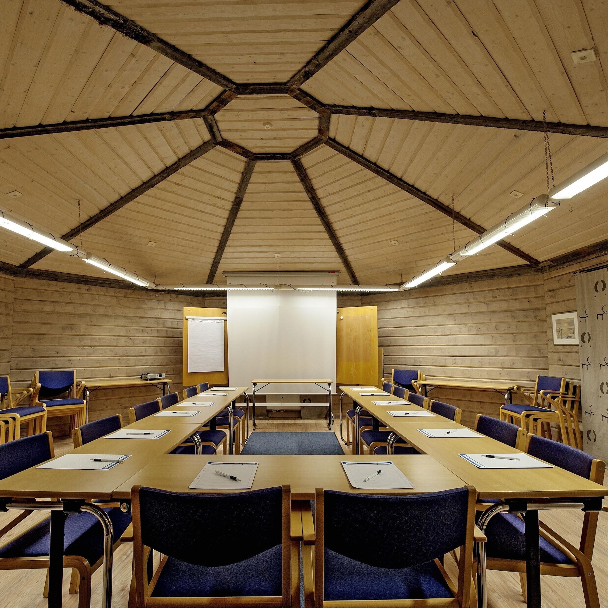 Sala de Reuniones Lappeasuando Lodge