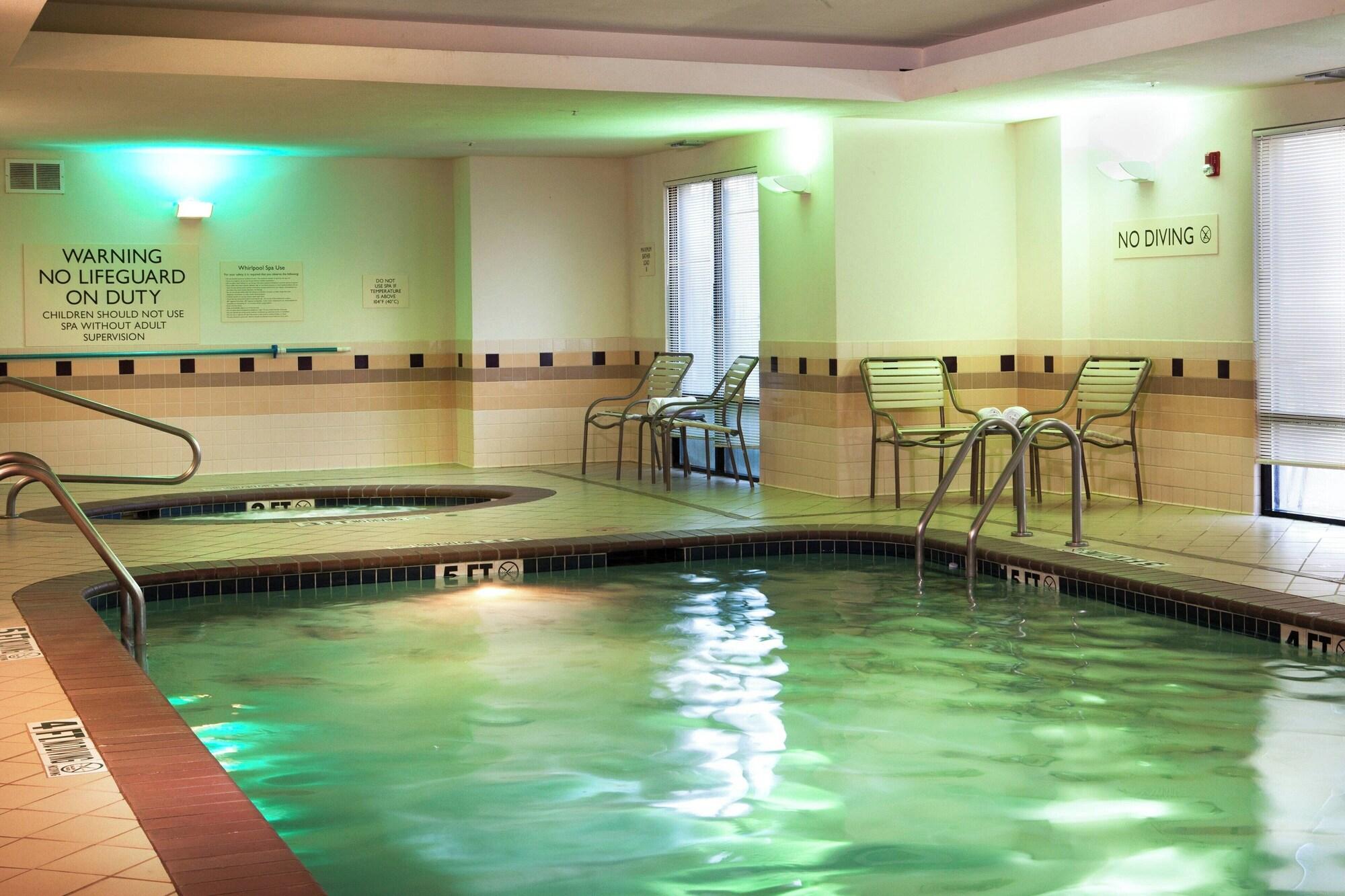 Vista Piscina SpringHill Suites by Marriott Dallas DFW Airport N/Grapevine