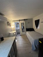 Alquiler Vacacional - Cozy cabin in safe neighborhood fabulous Las Vegas with WiFi, AC