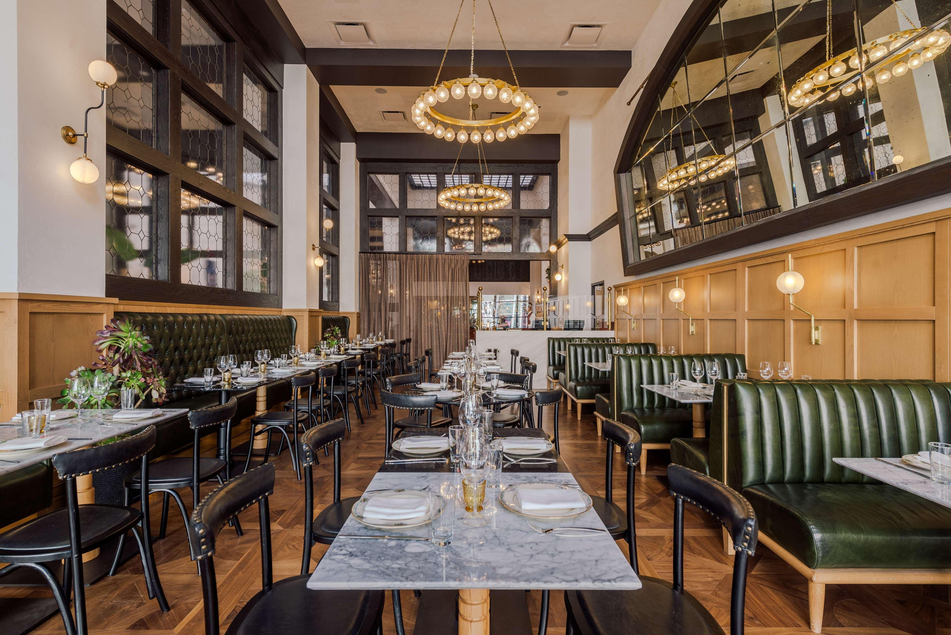 Restaurant Hotel Figueroa, an Unbound Collection by Hyatt
