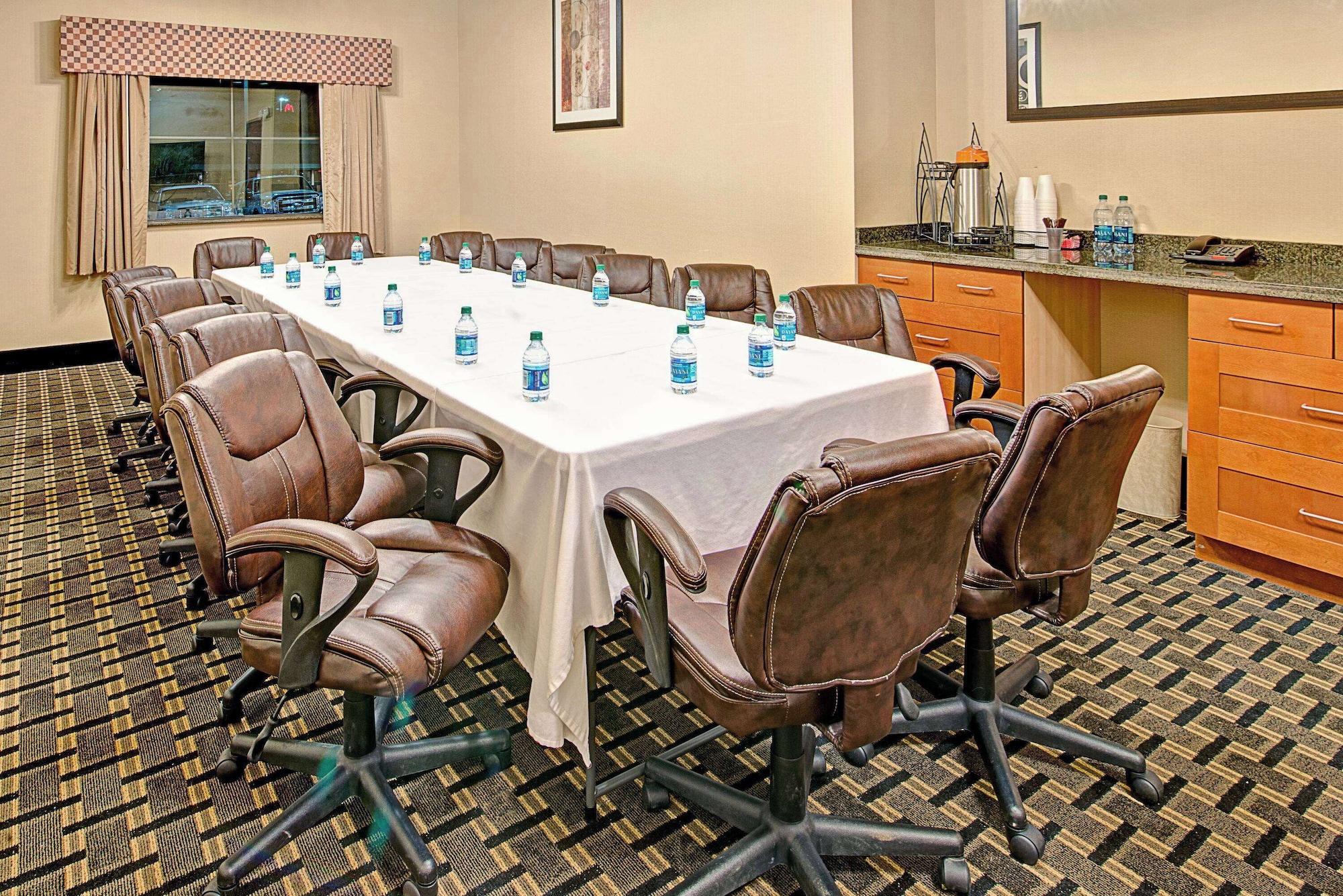 Sala de Reuniones Baymont by Wyndham Decatur