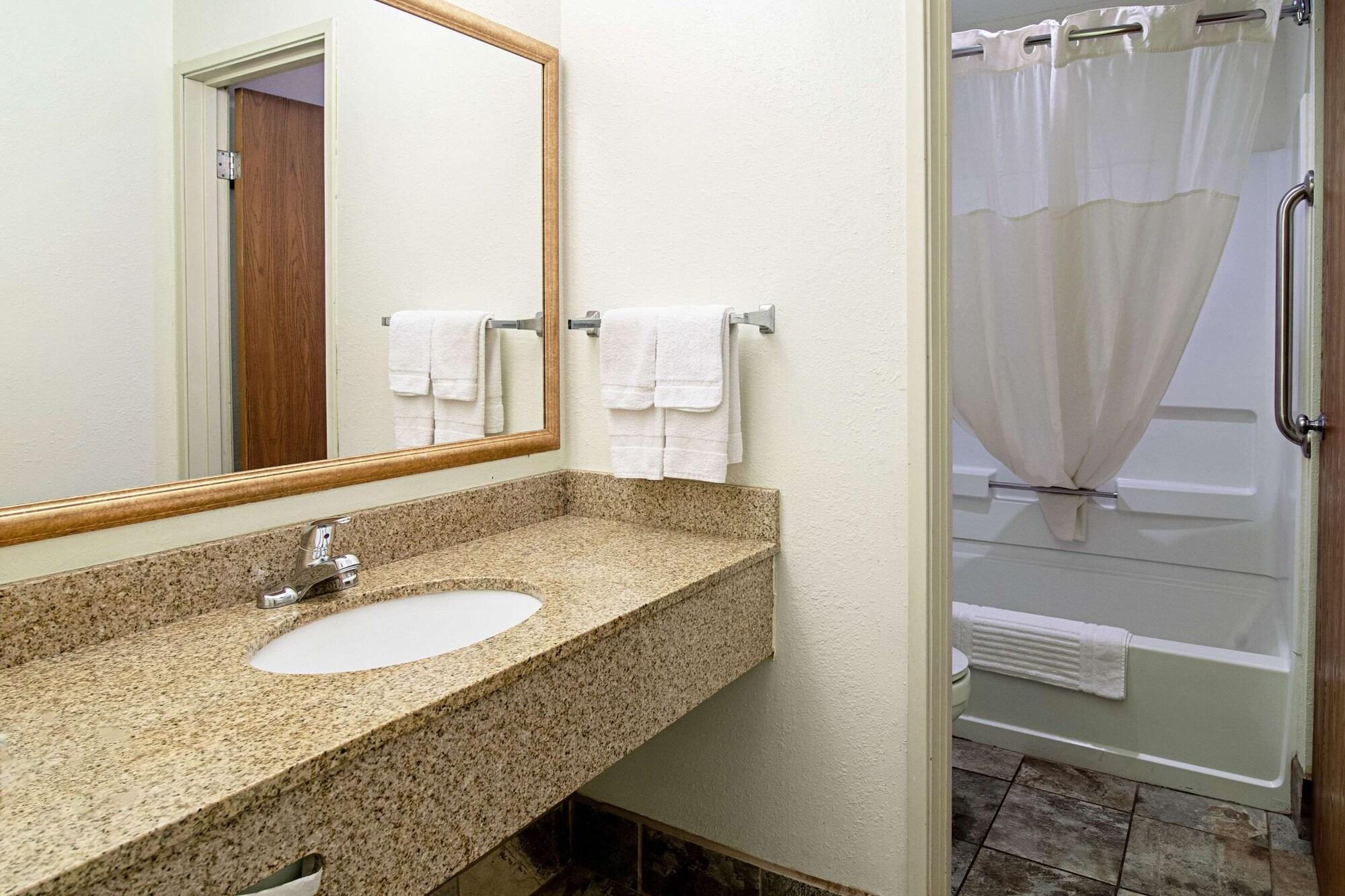 Habitación Quality Inn Aberdeen