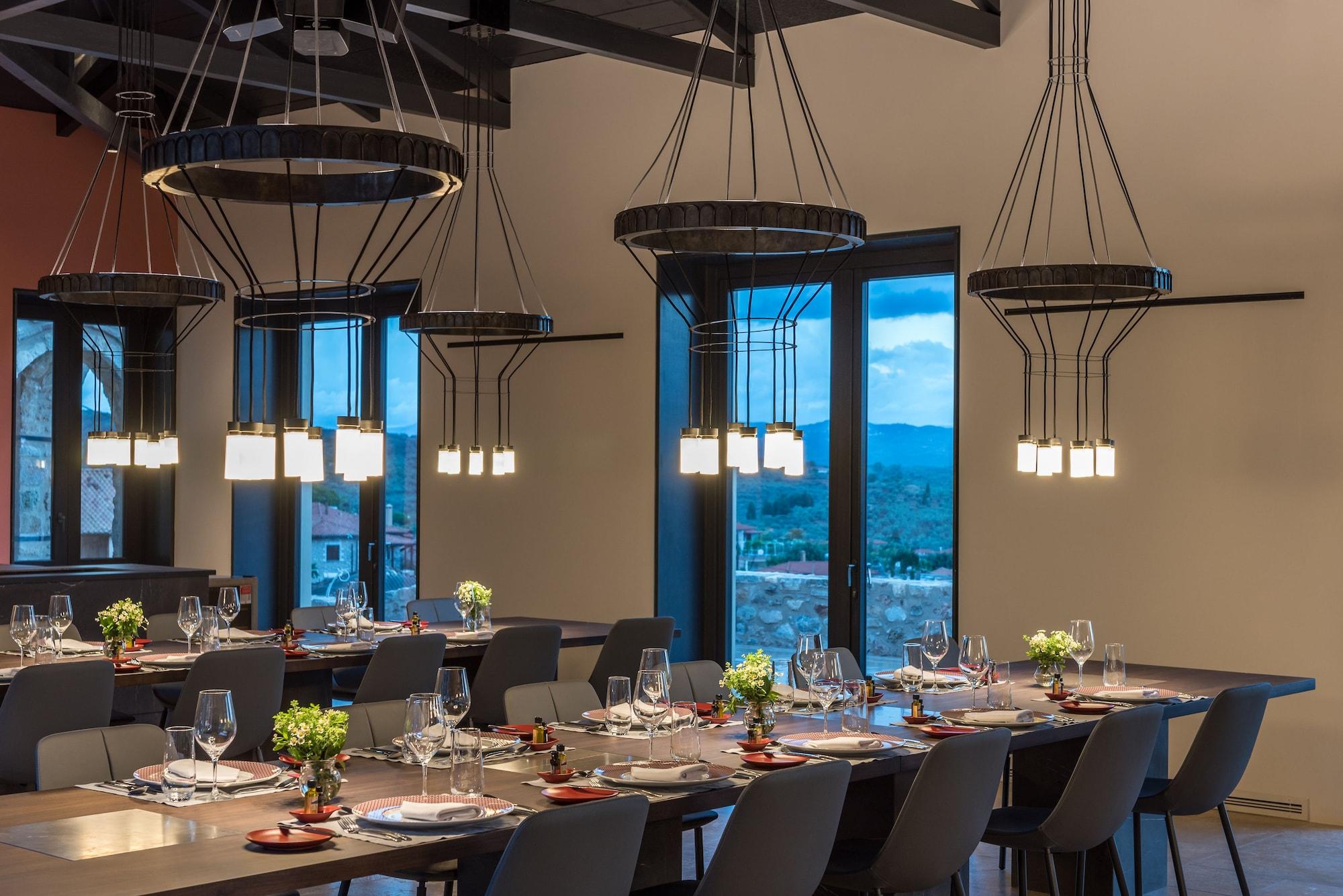 Restaurant Euphoria Retreat - A Holistic Wellbeing Destination Spa