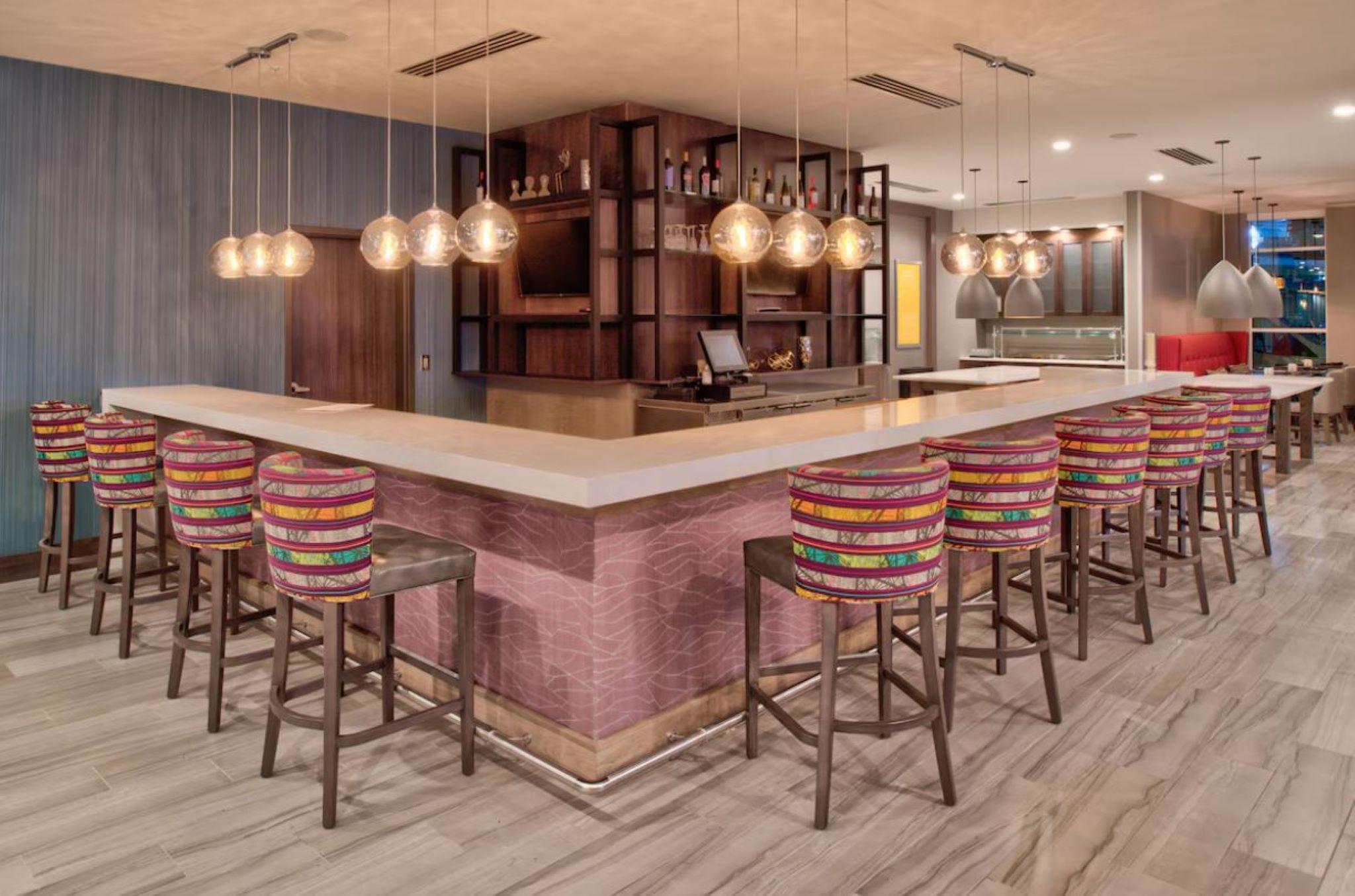 Restaurant Hilton Garden Inn Little Rock Downtown