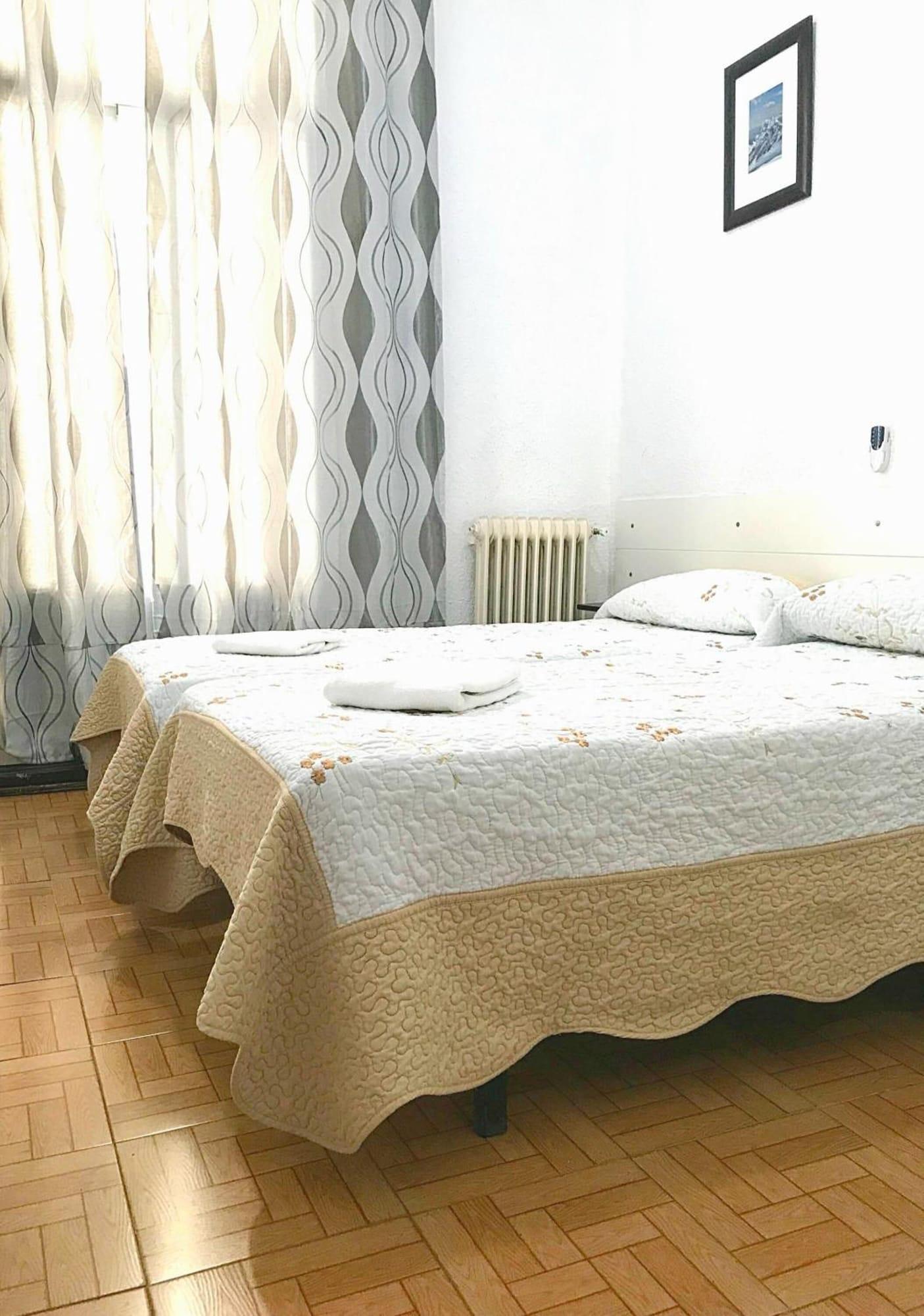 Varios Hostal Los Arcos
