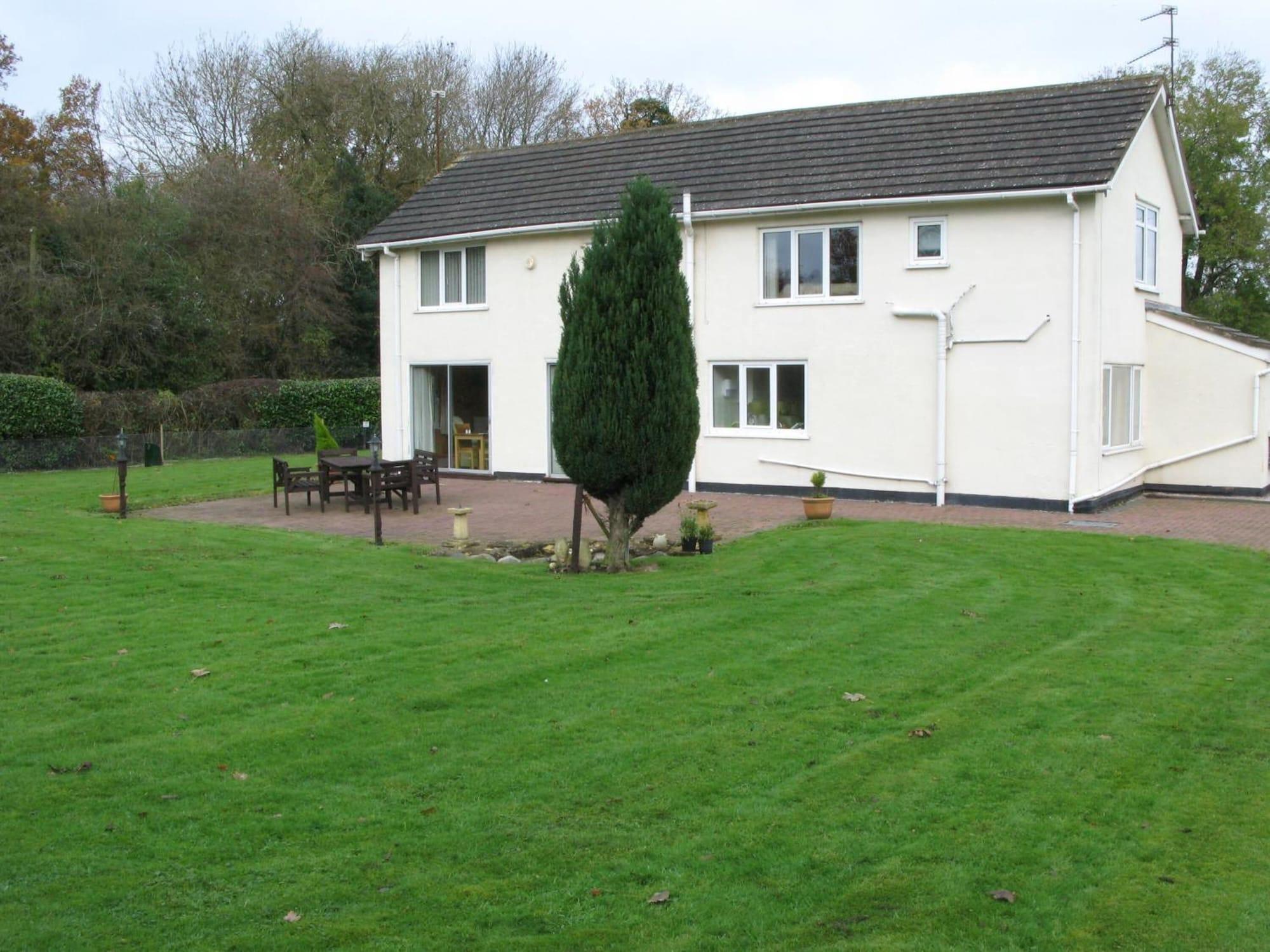 Vista Exterior Broadwell Guest House