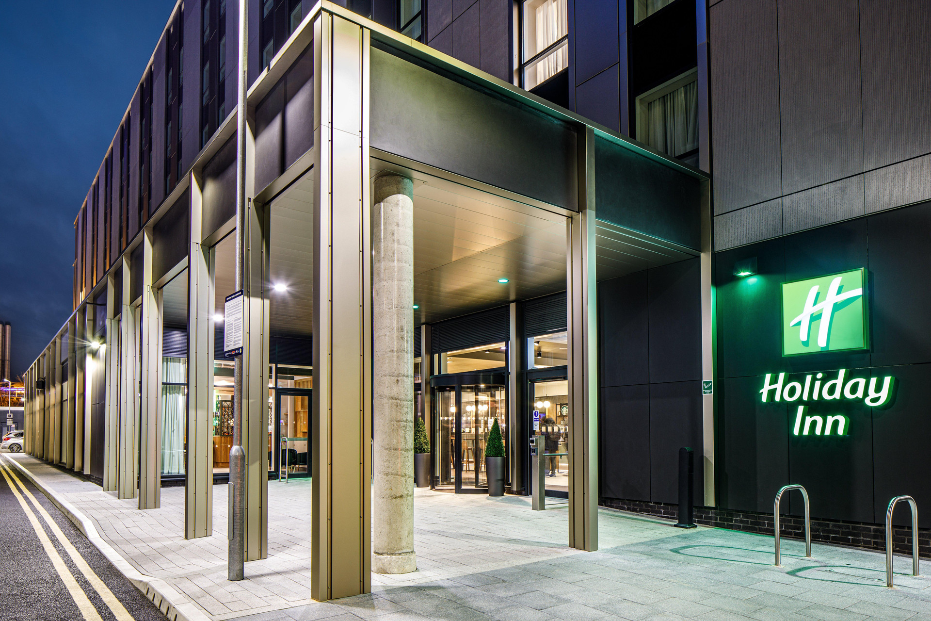 Vista Exterior Holiday Inn Manchester Airport by IHG