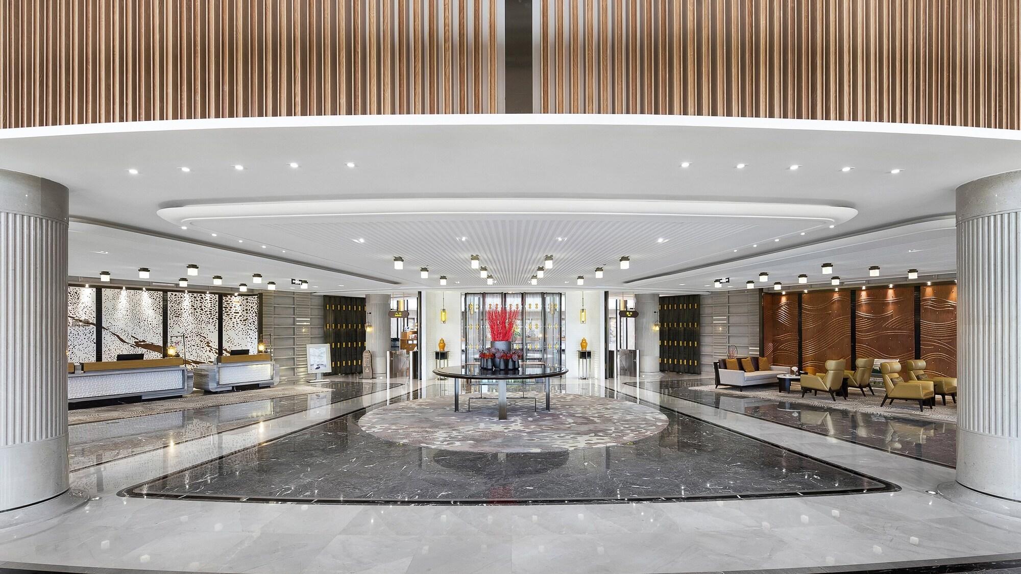 Vista Lobby Holiday Inn Dalian Hot Spring by IHG