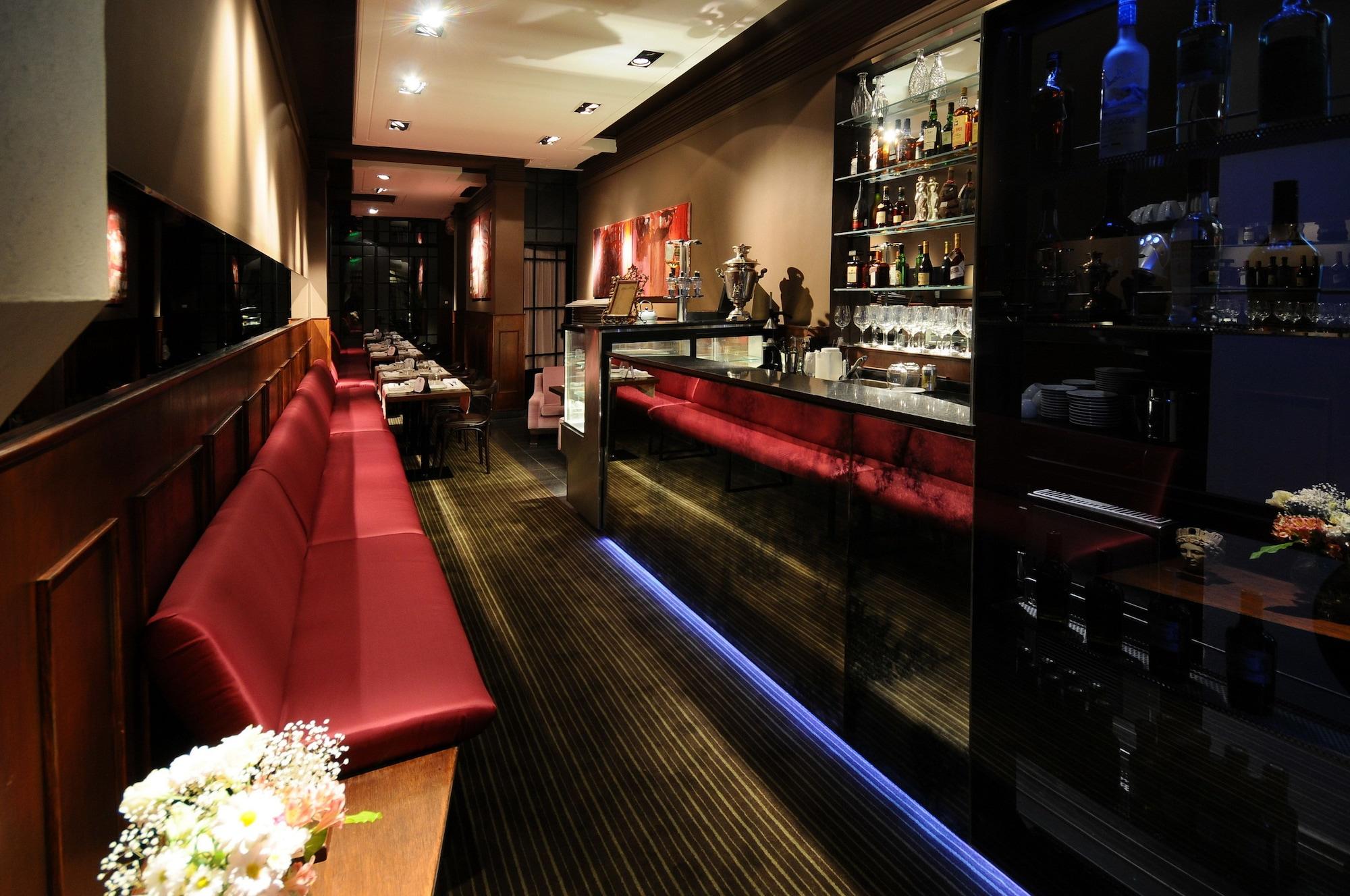Bar/Salón Casa Umare