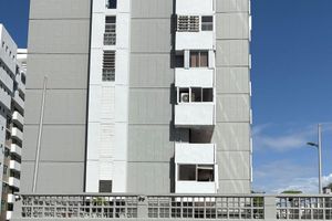 Alquiler Vacacional - Condo Nappa San Juan Oceanview, Isla Verde Beach, 26 Ft Balcony Overlooking City