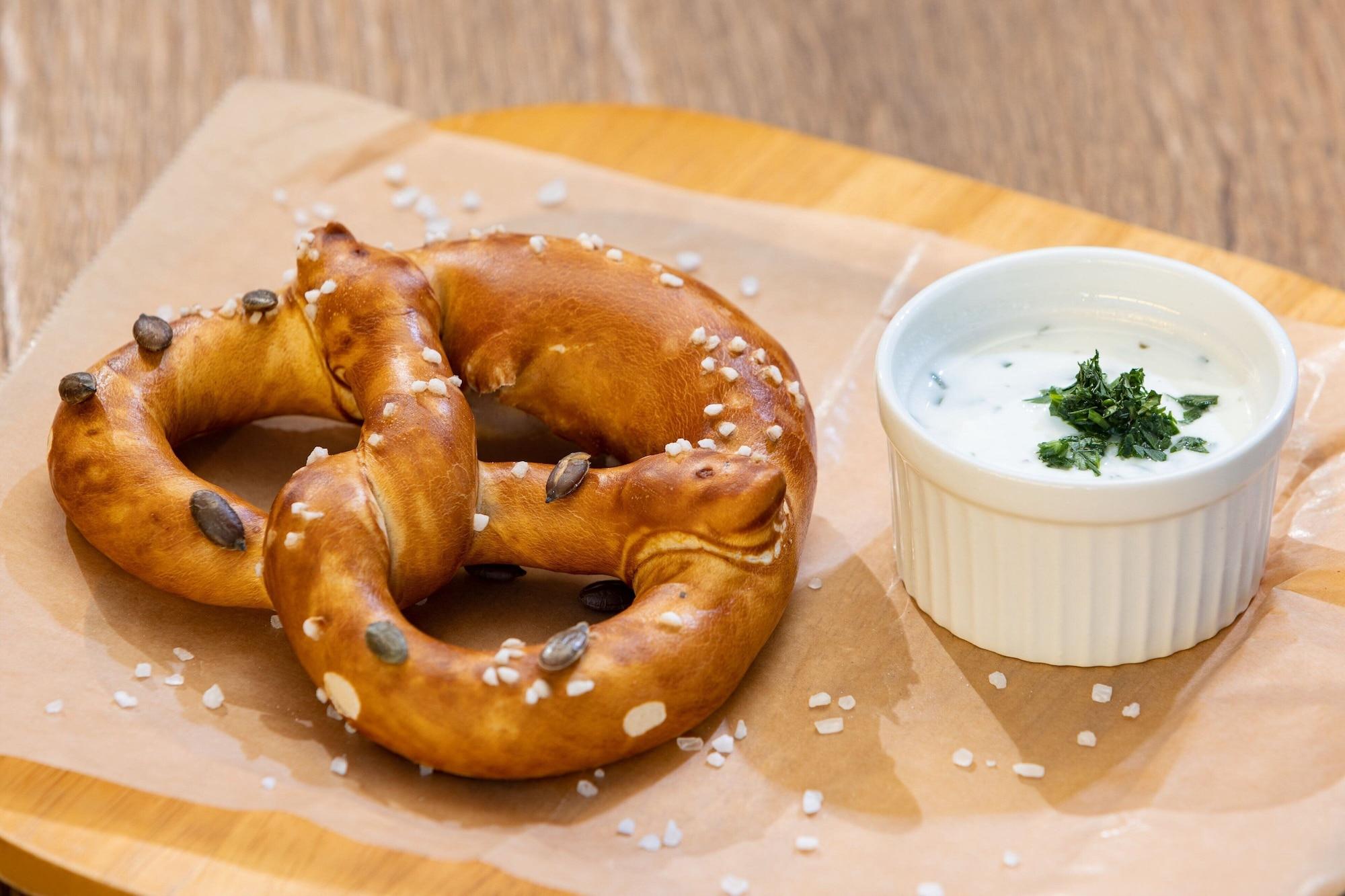 Restaurant Four Points by Sheraton Munich Arabellapark