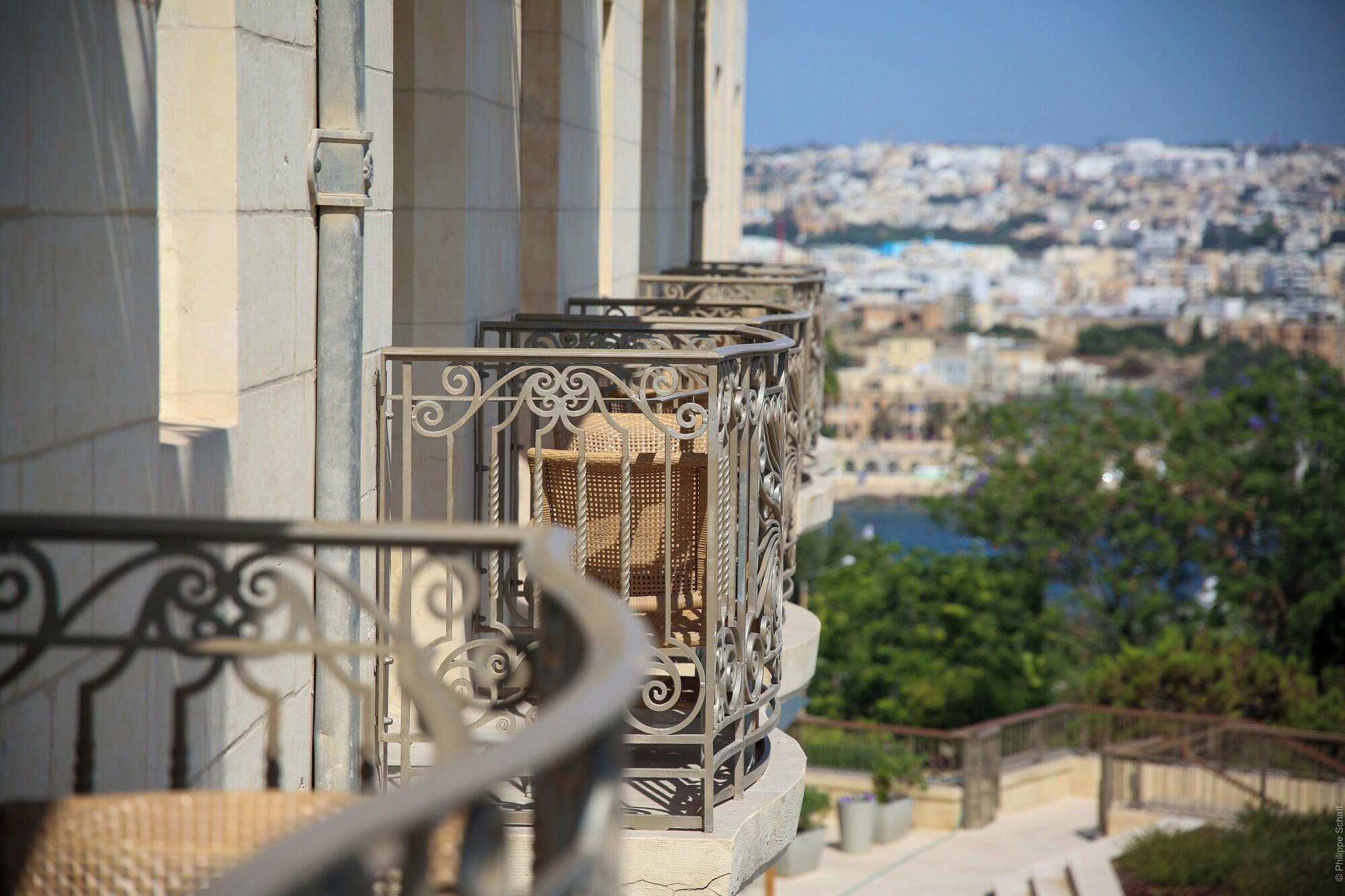 Vista Exterior The Phoenicia Malta - The Leading Hotels of the World