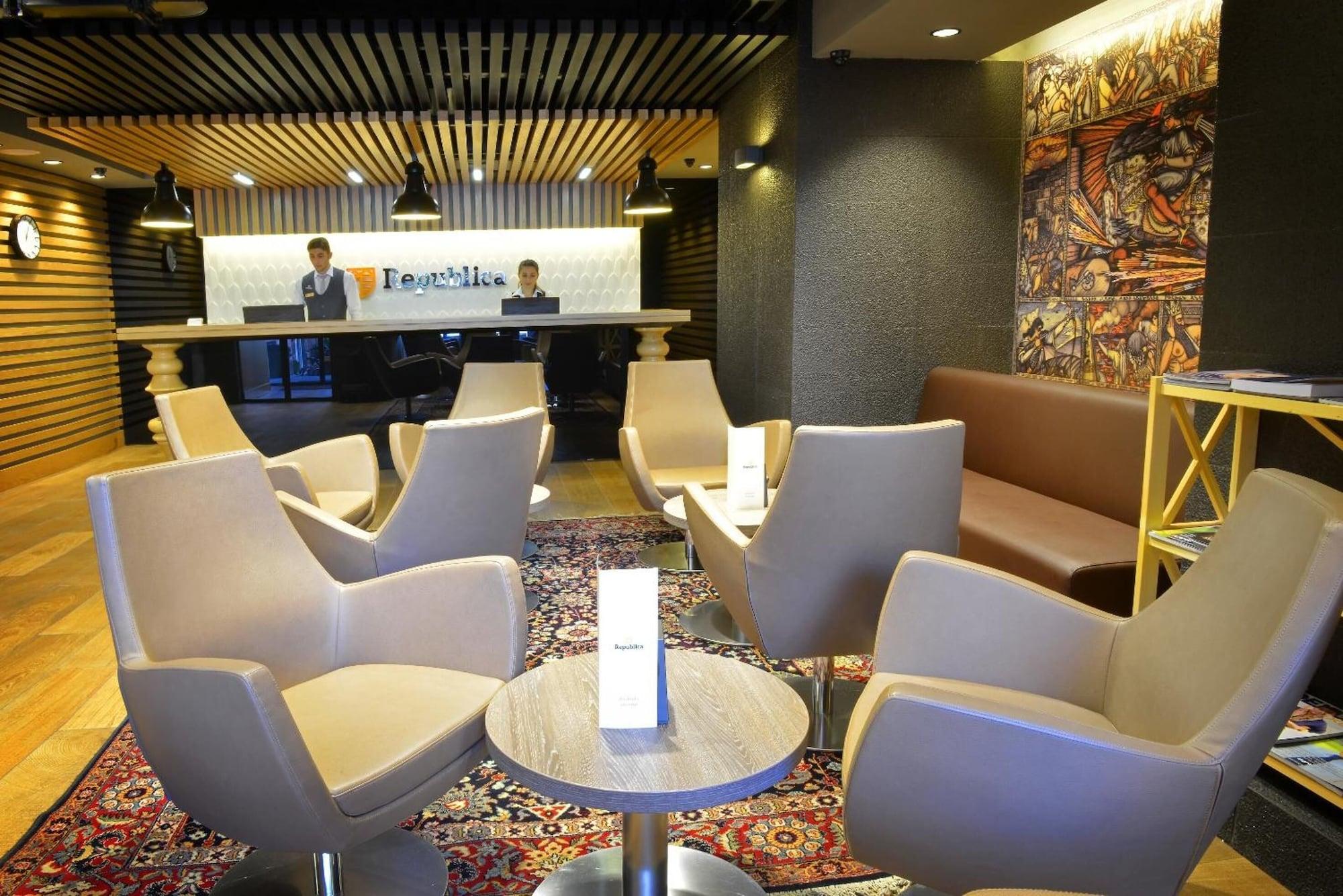Vista Lobby Republica Hotel Yerevan