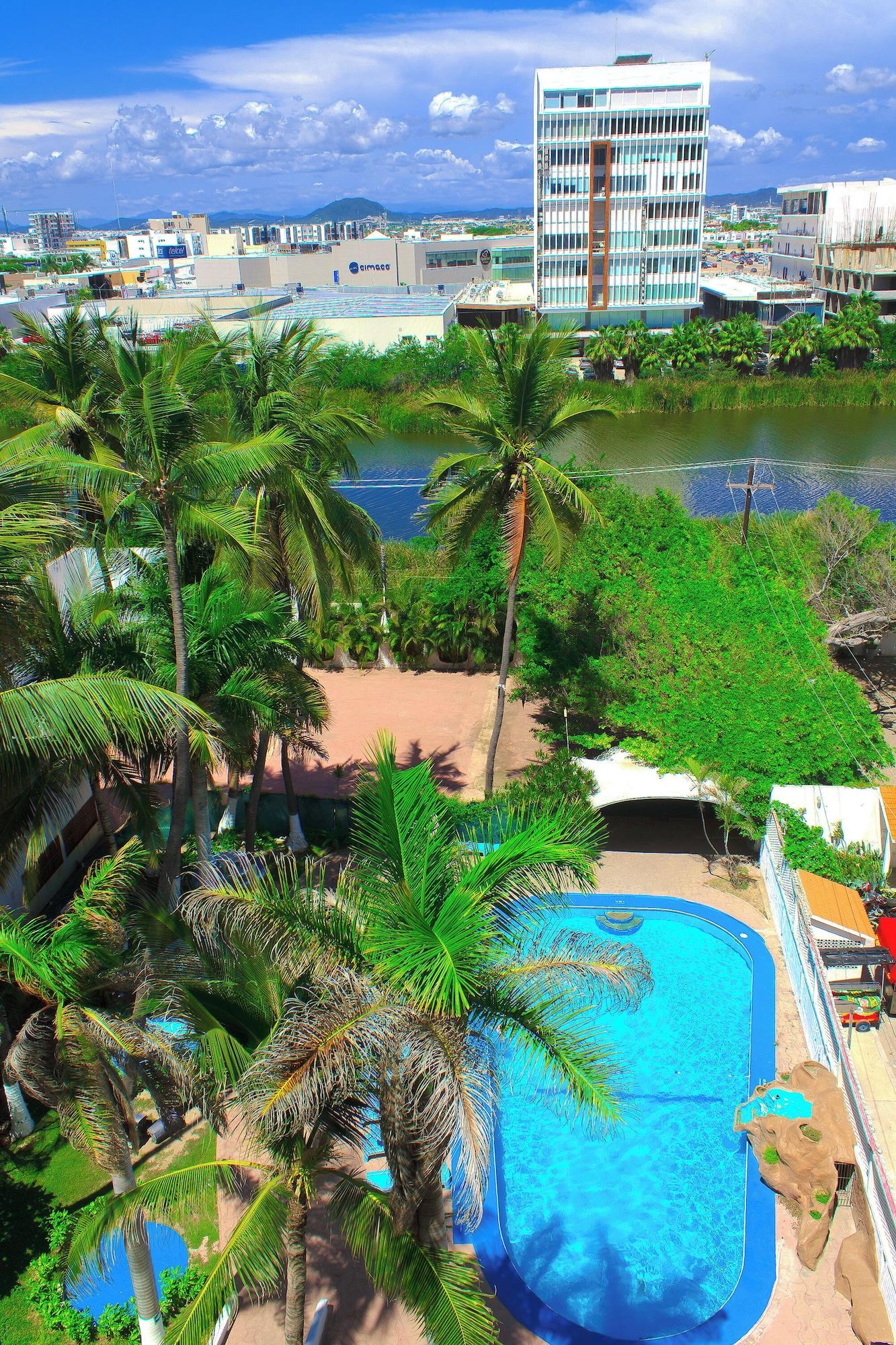 Vista Exterior Essen's Hotel