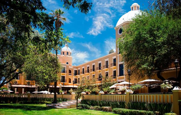 Villa Antigua - Hoteles 4 estrellas en Tequisquiapan, Querétaro