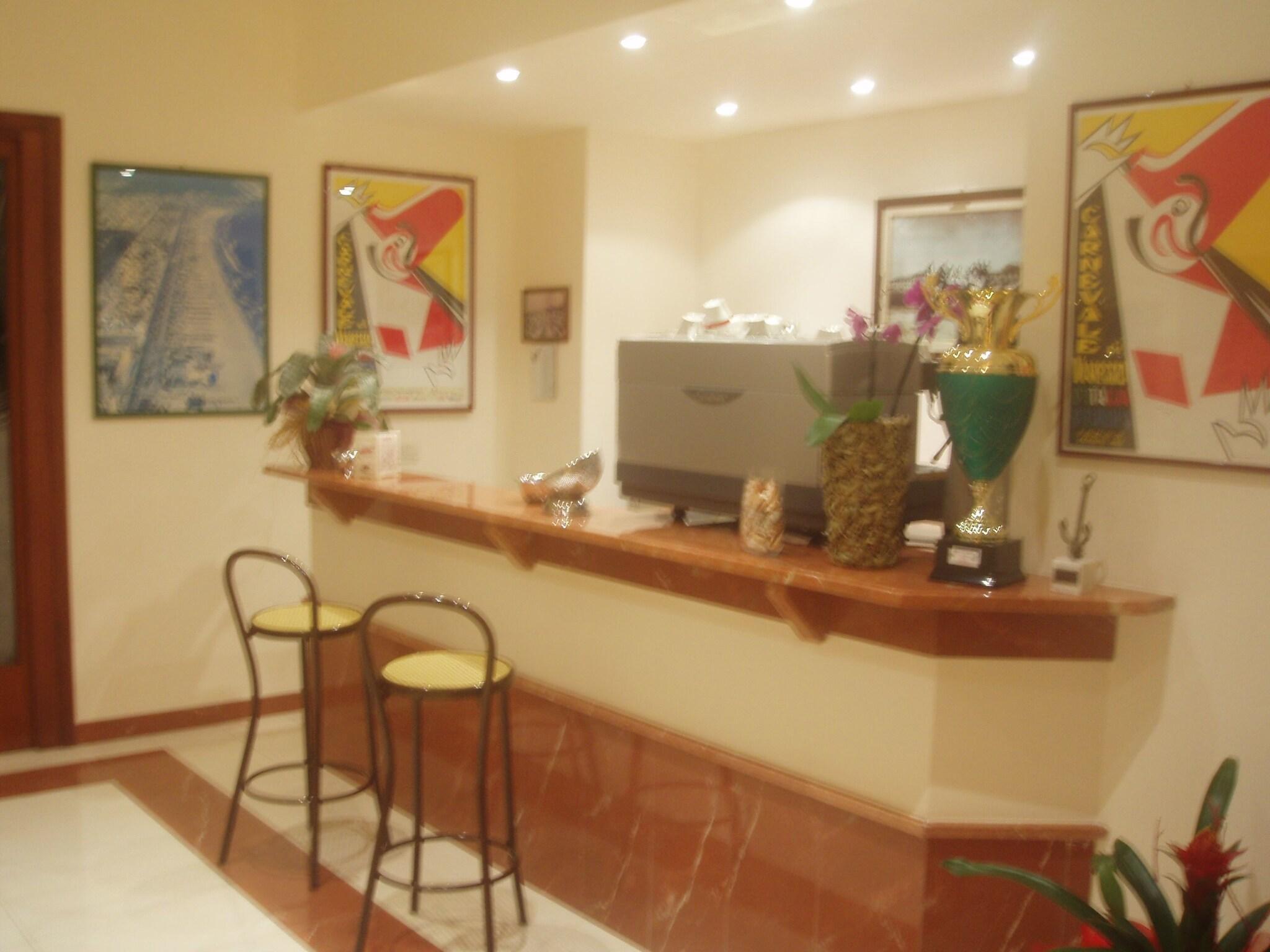 Bar/Salón Hotel Bella Riviera