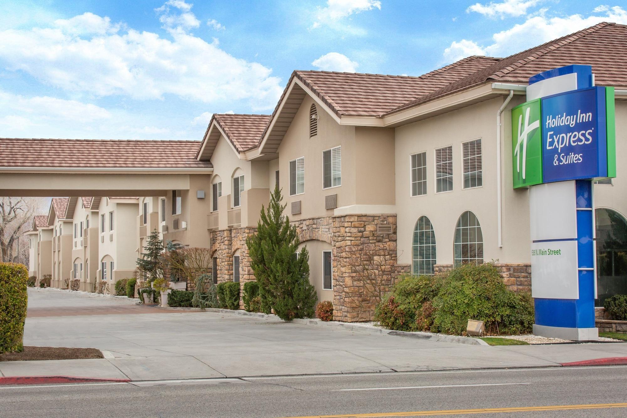 Vista Exterior Holiday Inn Express Hotel & Suites Bishop by IHG