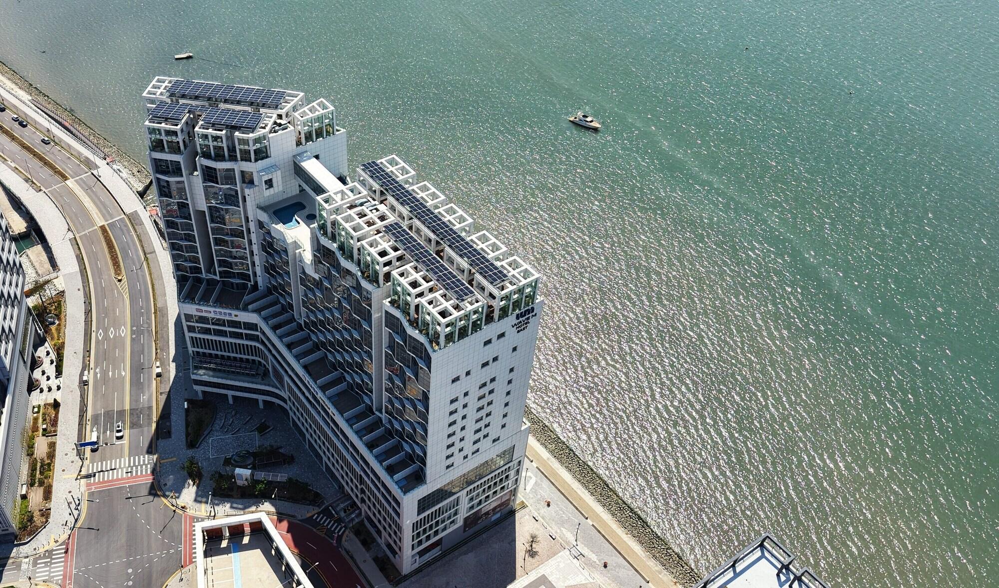 Vista Exterior WAVE M HOTEL EAST