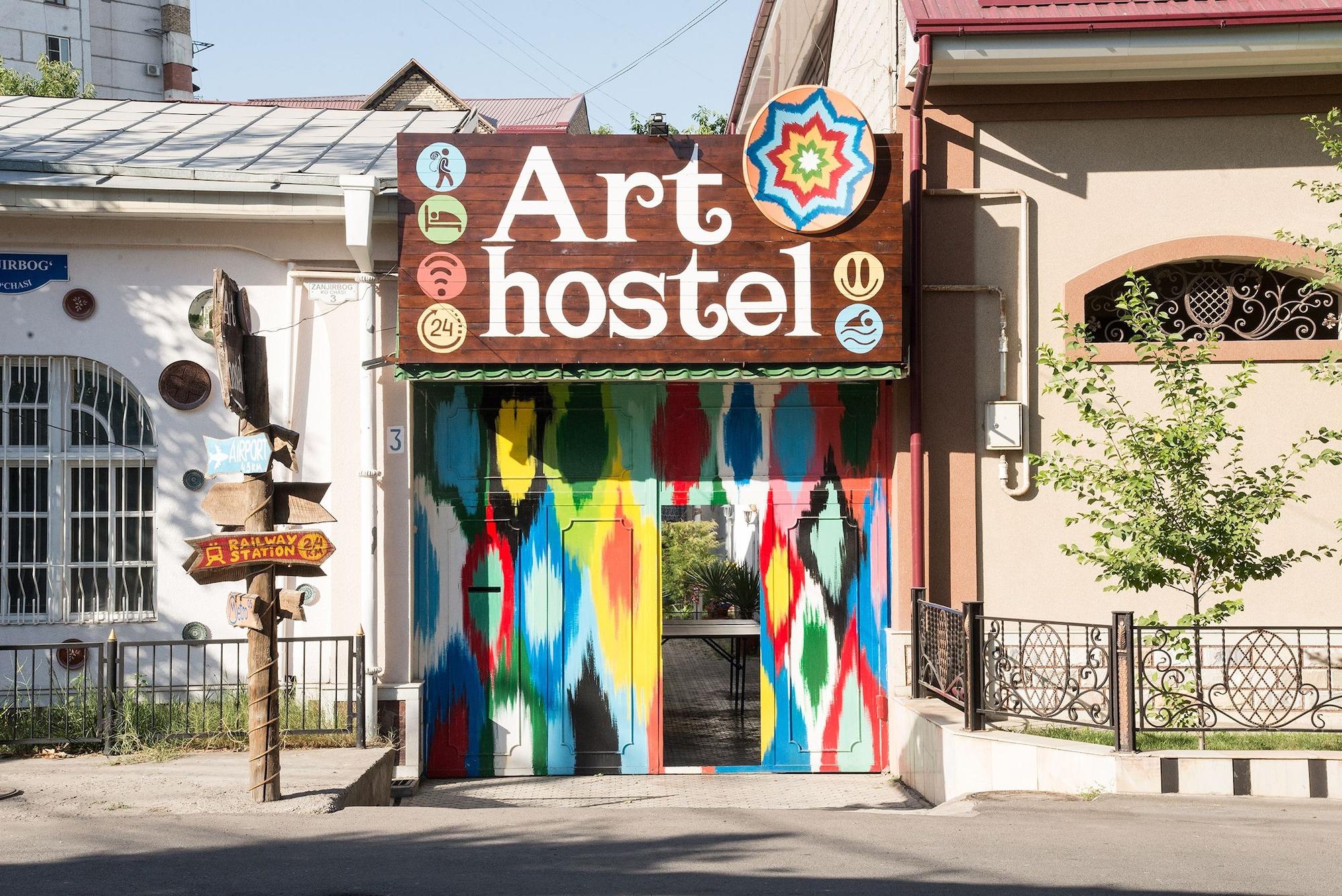 Vista Exterior Art Hostel