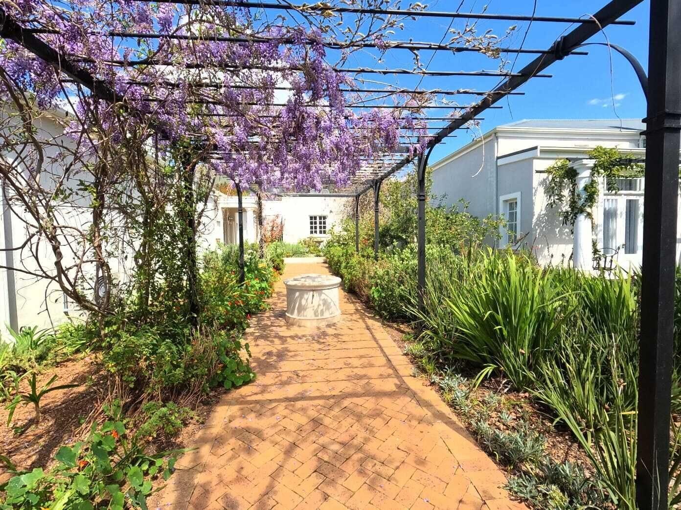 Vista Exterior Banhoek Corner Guesthouse