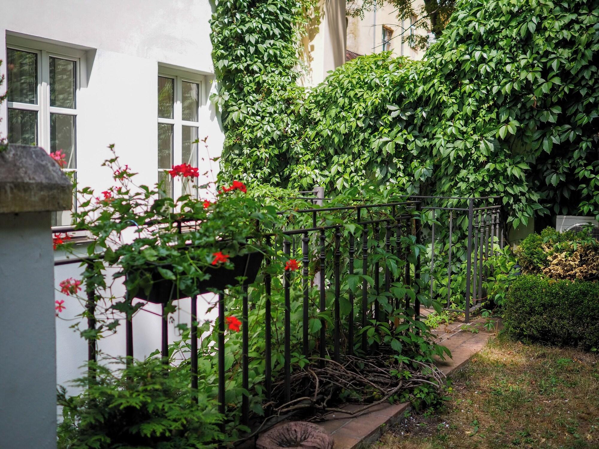 Vista Exterior Hotel 16 & Apartments Prague City Living