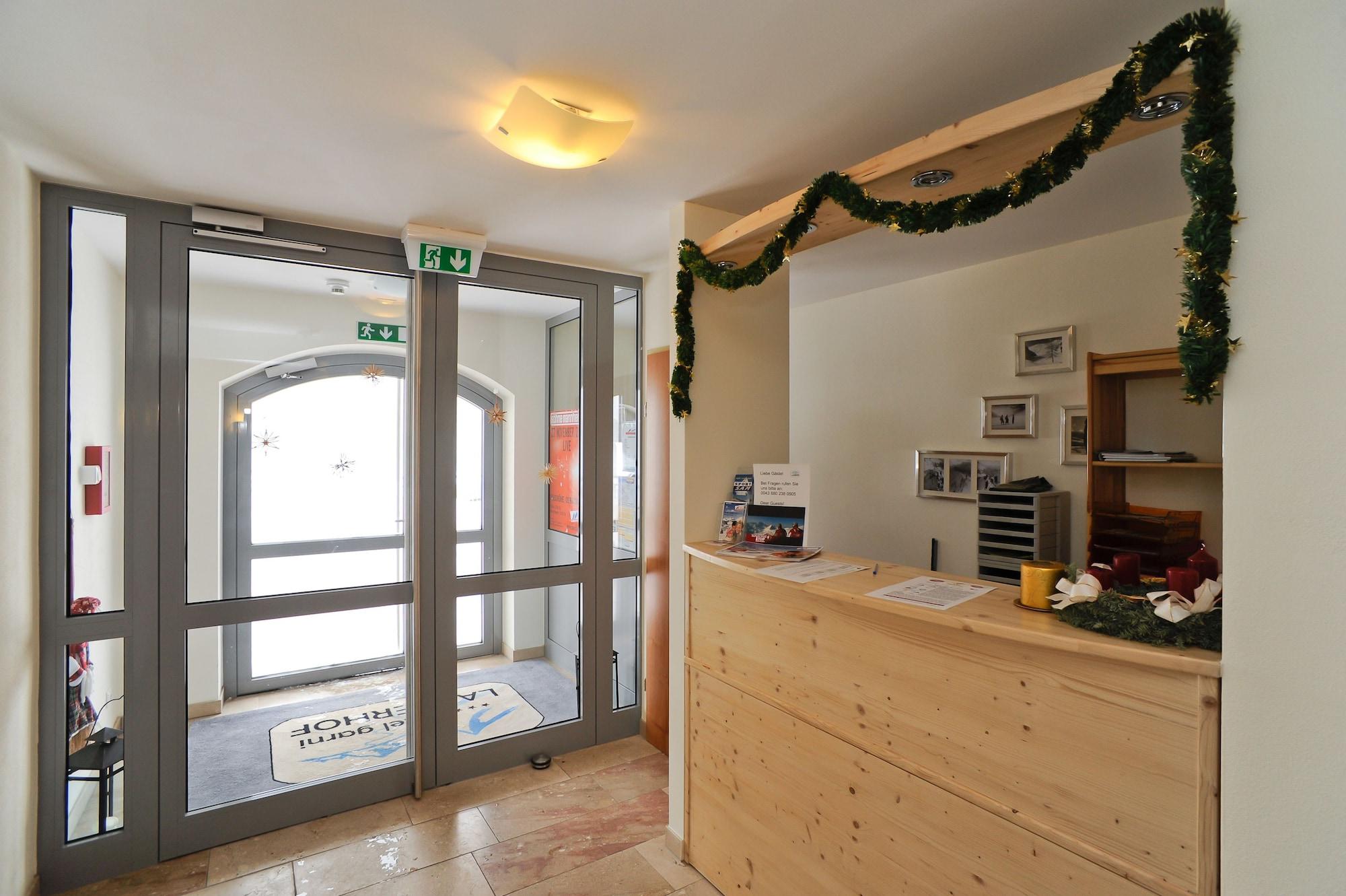Vista Lobby Hotel Laaxerhof