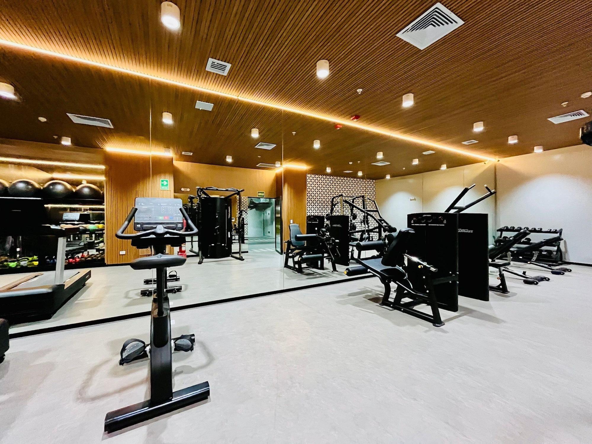 Gimnasio Executive Apart en San Isidro WiFi Pool