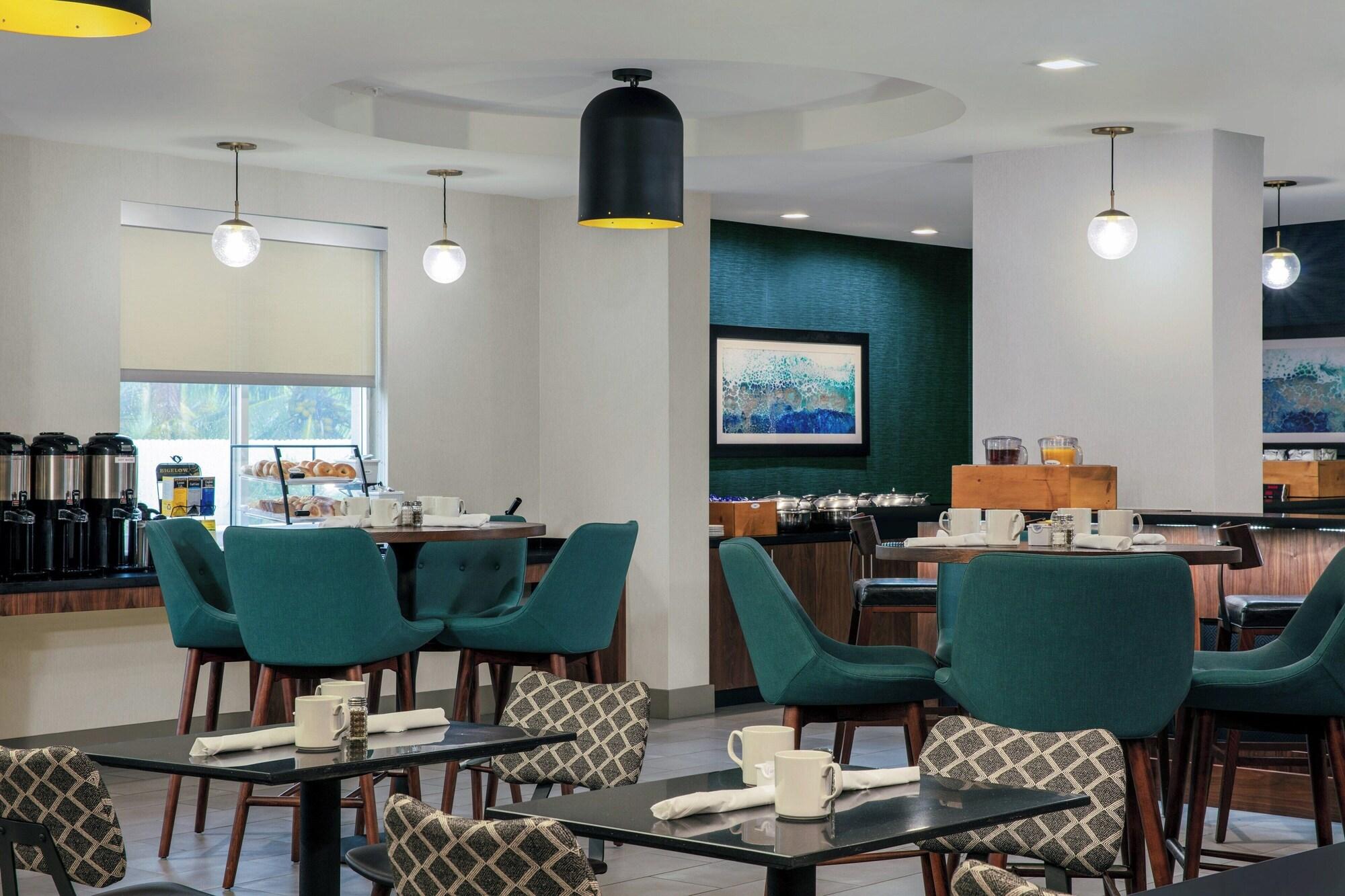 Bar/Salón Four Points by Sheraton Fort Lauderdale Airport - Dania Beach