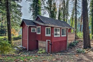 Alquiler Vacacional - Peaceful Mckenzie River Retreat: Fish, Hike, & Ski