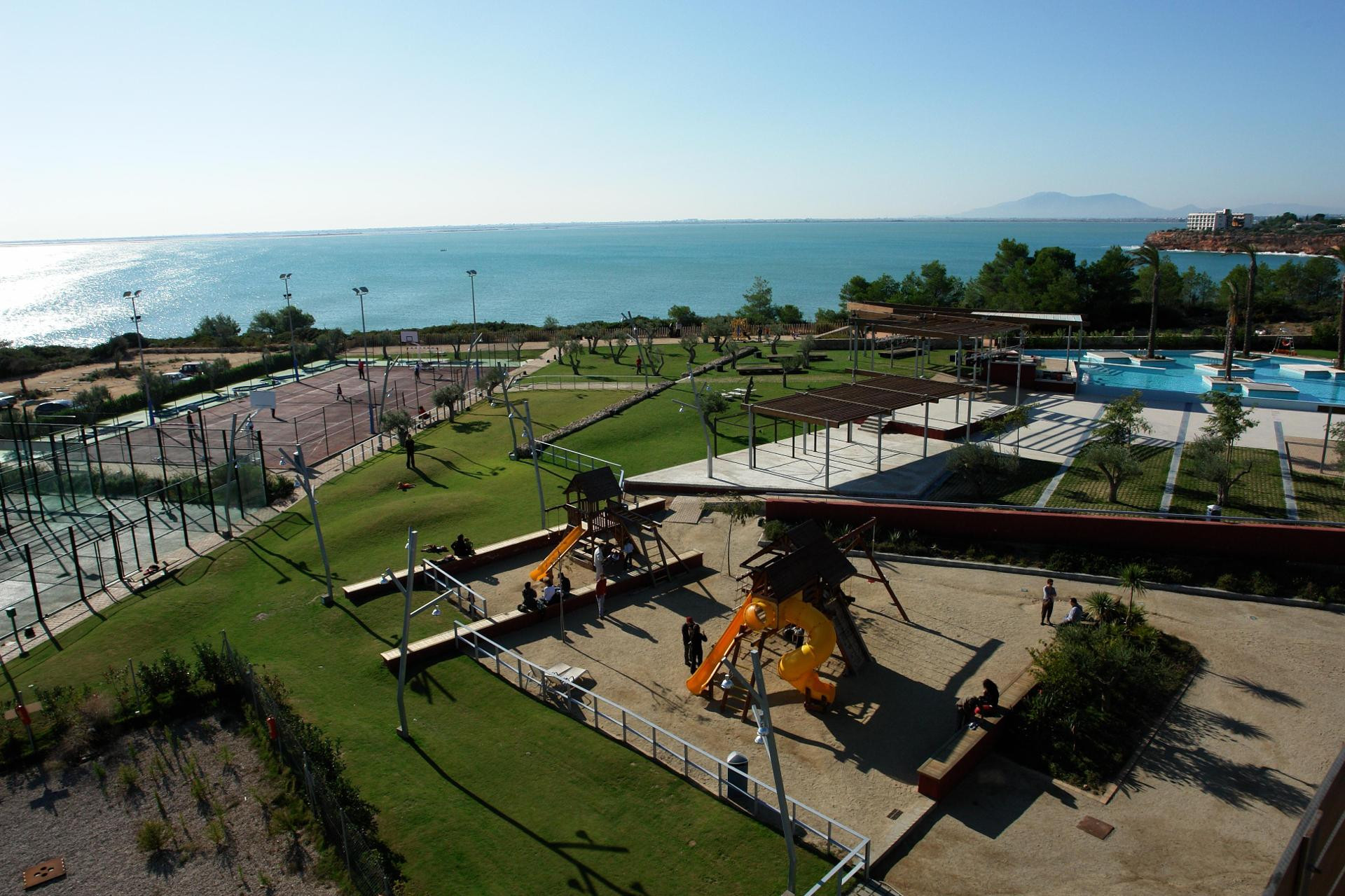 Vista Exterior Ohtels Les Oliveres