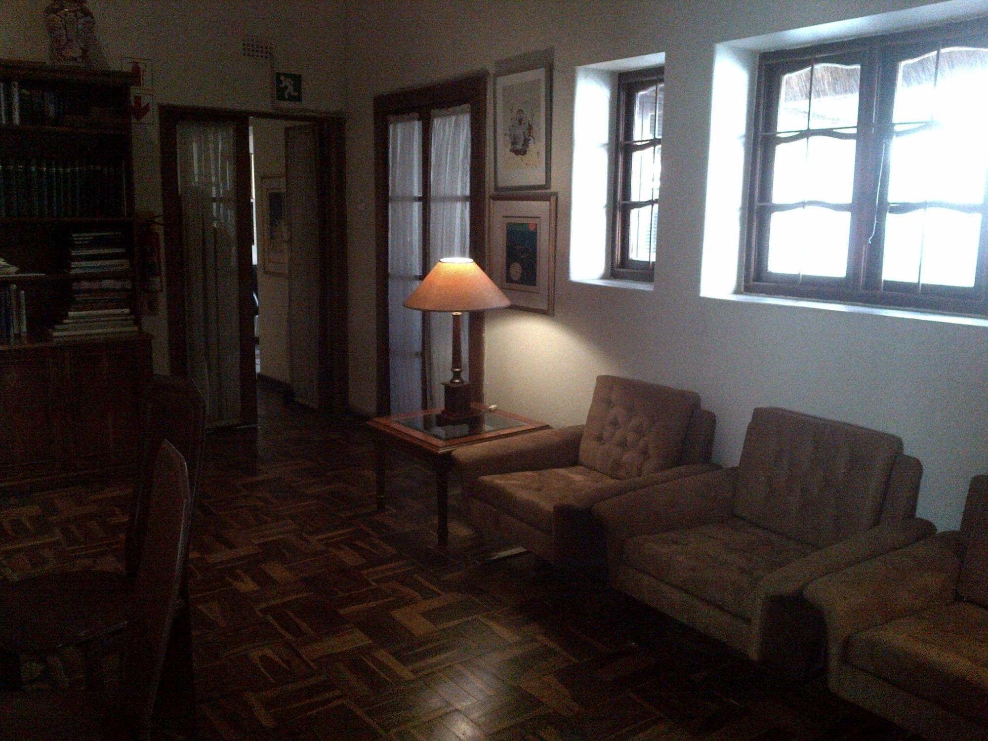 Vista Lobby 77 On 8th Rosebank