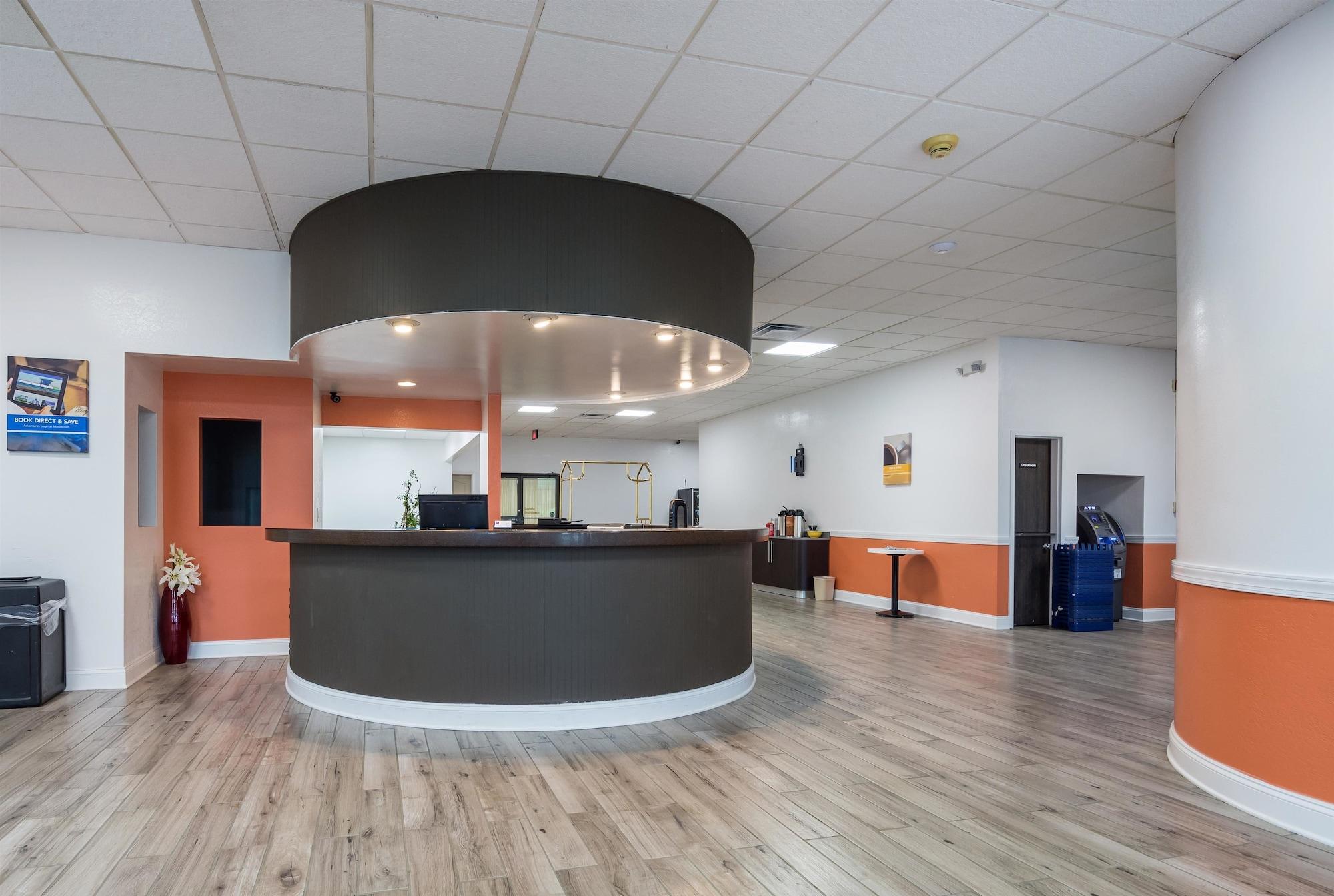 Vista Lobby Motel 6 Oriskany, NY