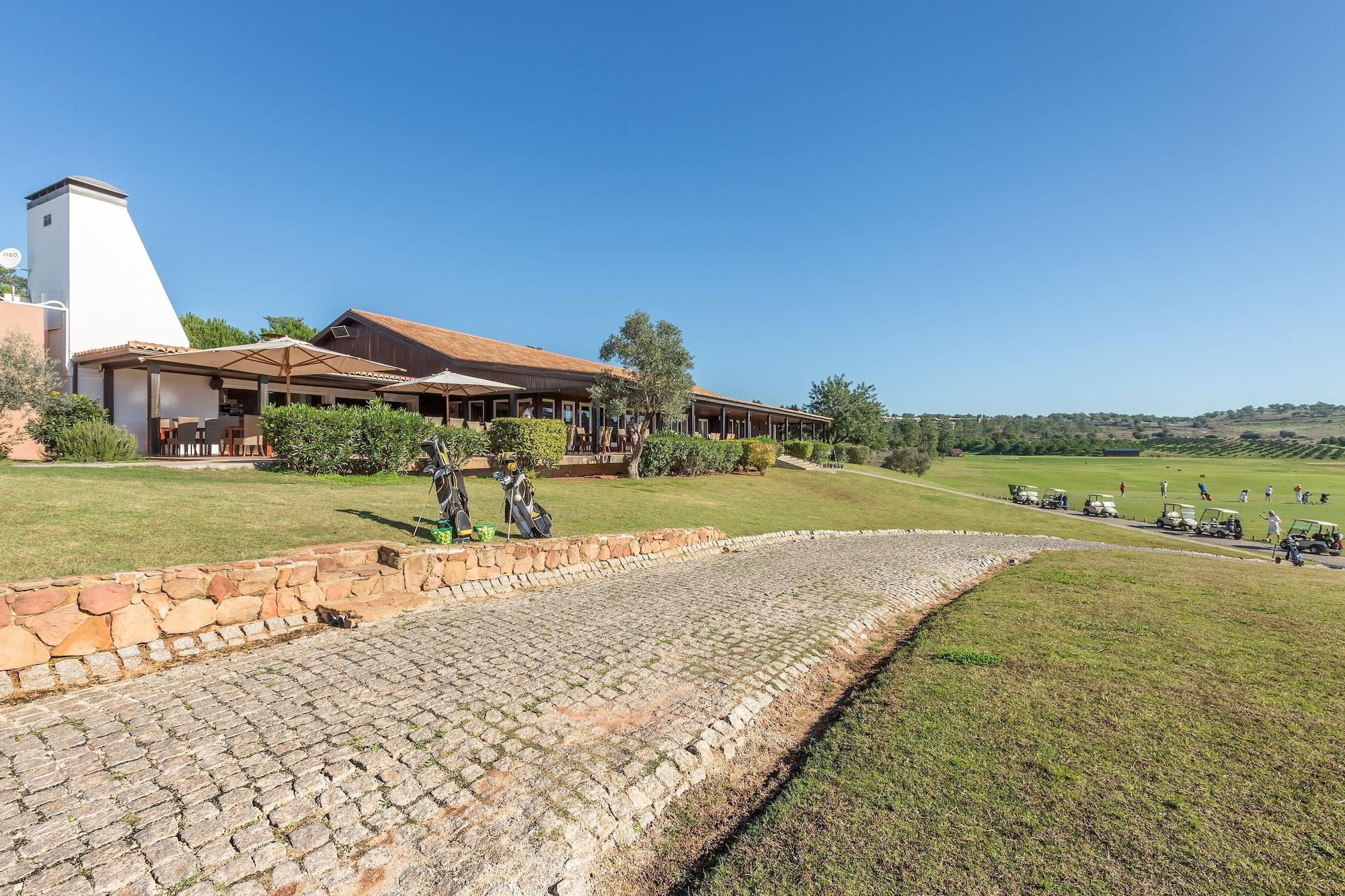 Campo de Golf NAU Morgado Golf & Country Club