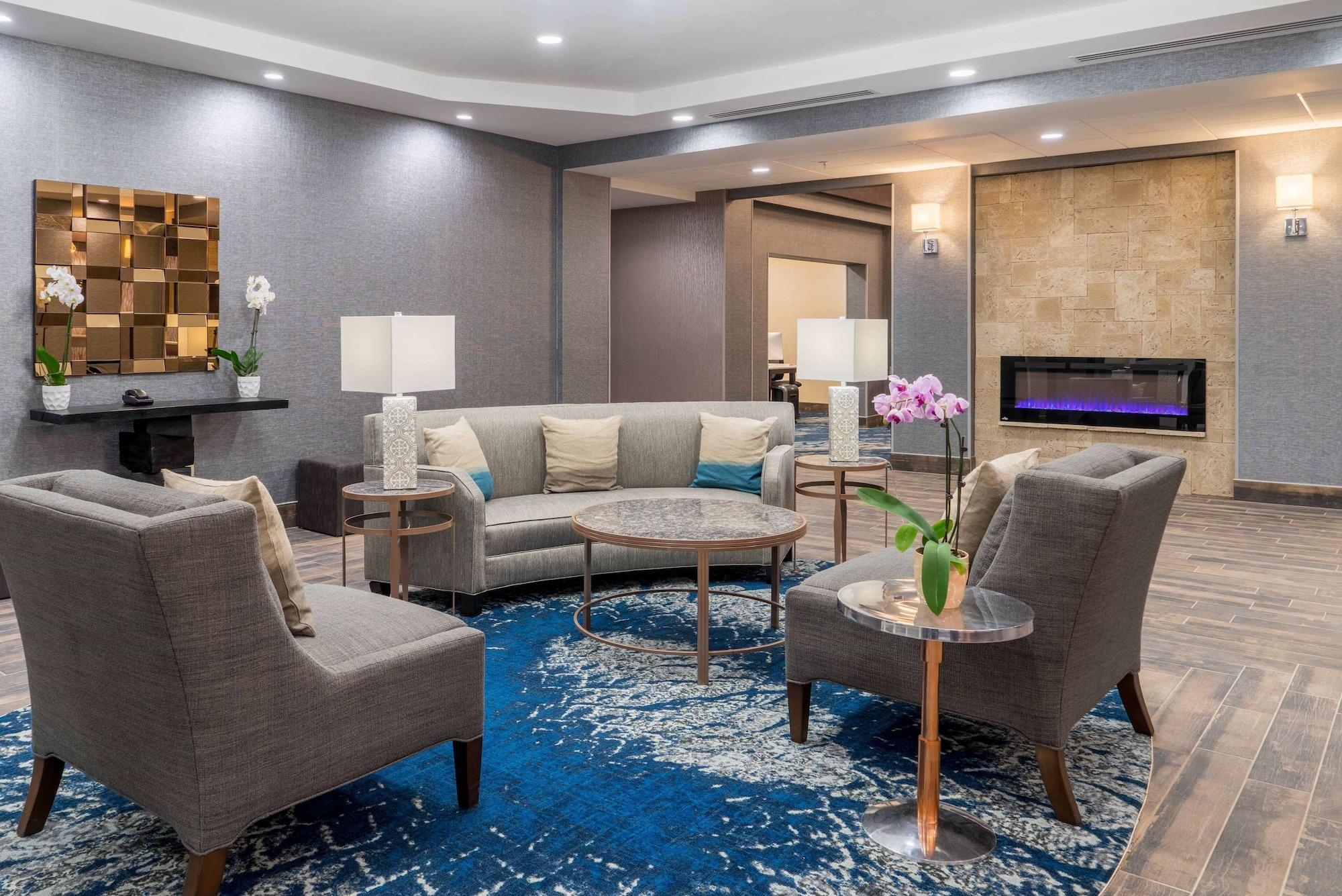 Vista Lobby Homewood Suites By Hilton Philadelphia Plymouth Meeting