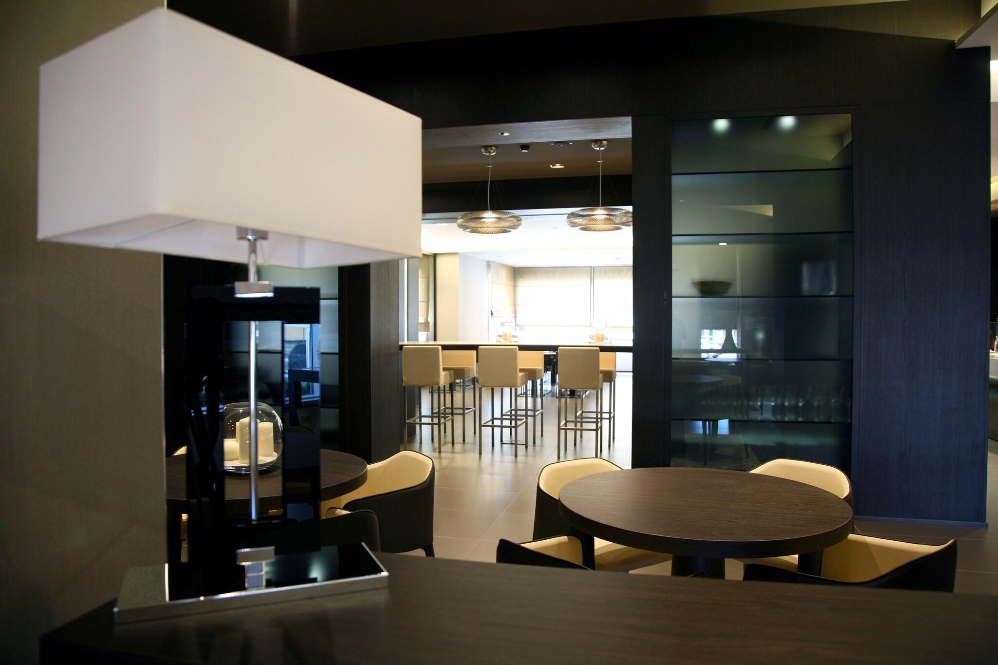 Bar/Salón EGO Hotel