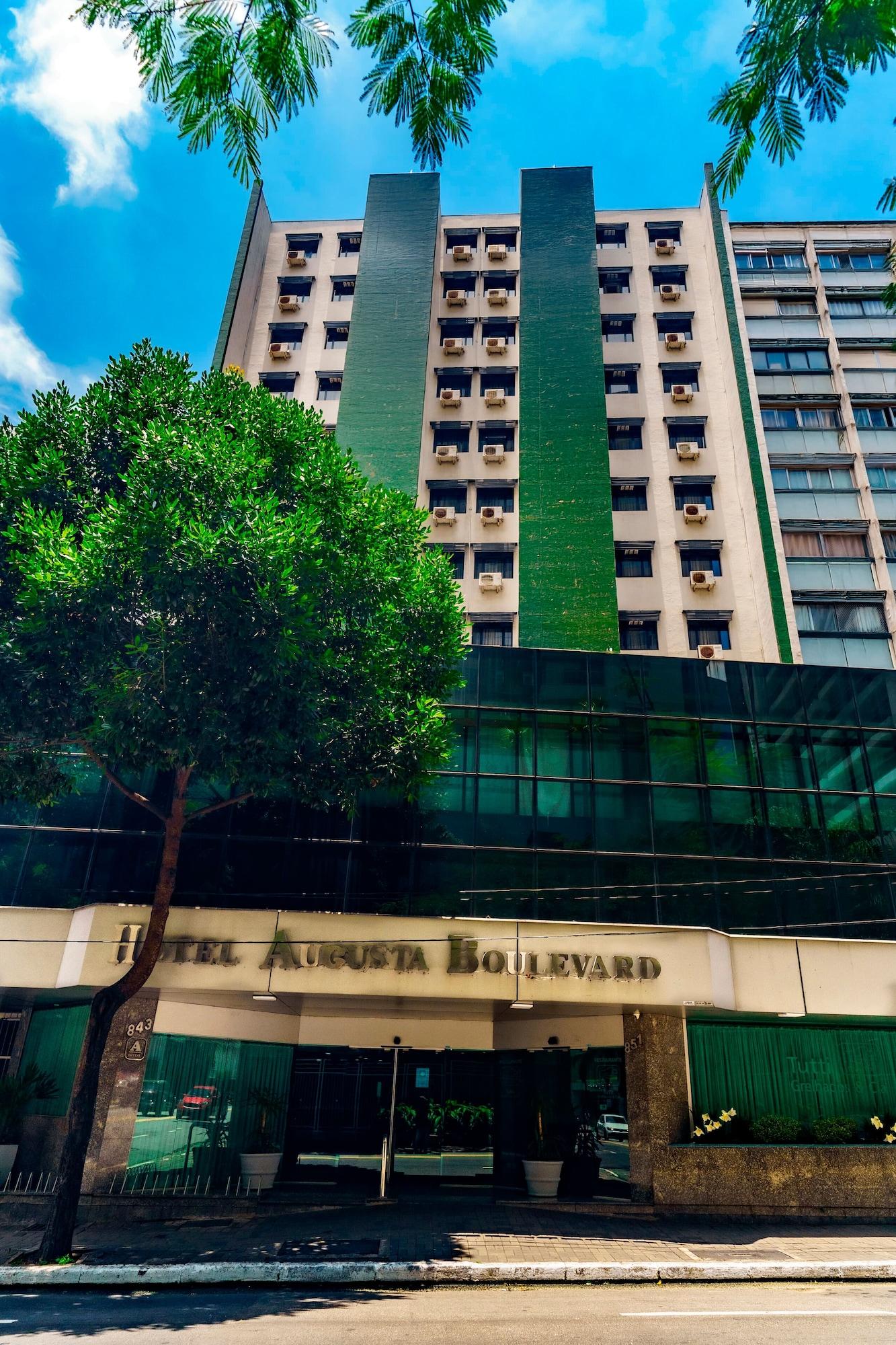 Varios Hotel Augusta Boulevard