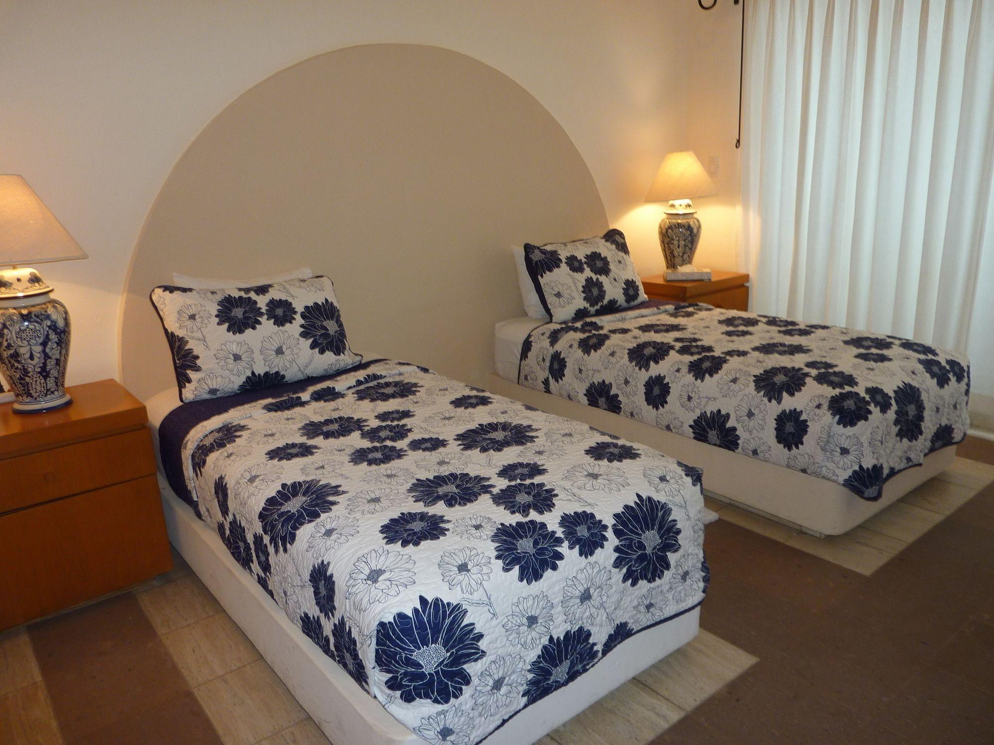 Habitación Villa del Sol 5 Bedrooms 5 Bathrooms Villa by Redawning