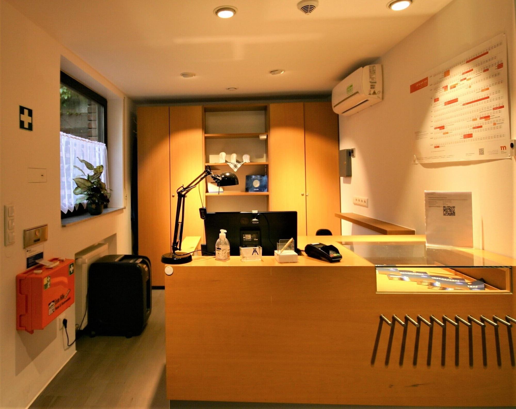 Vista Lobby Schacht34