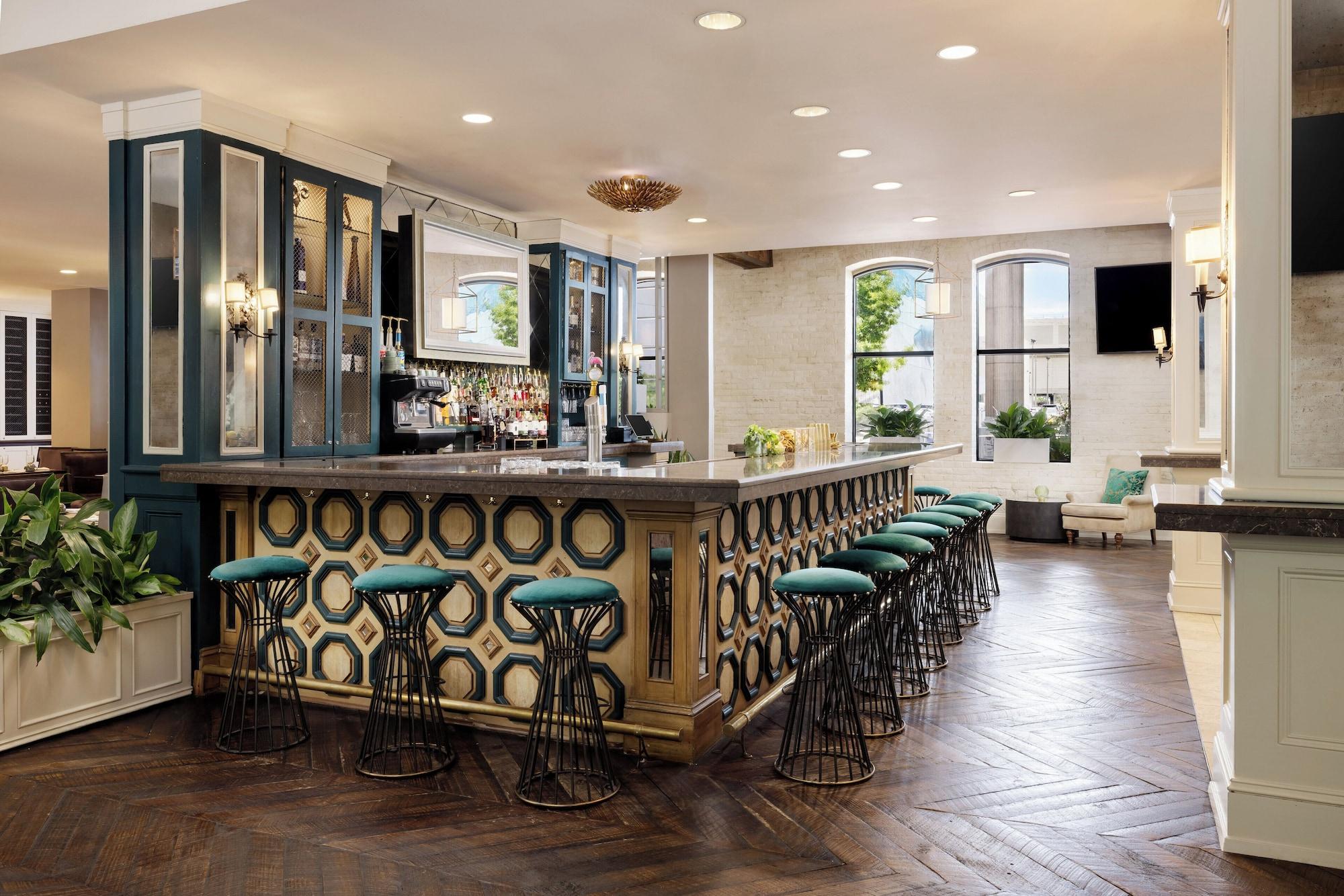 Bar/Salón The Riverfront Hotel New Orleans