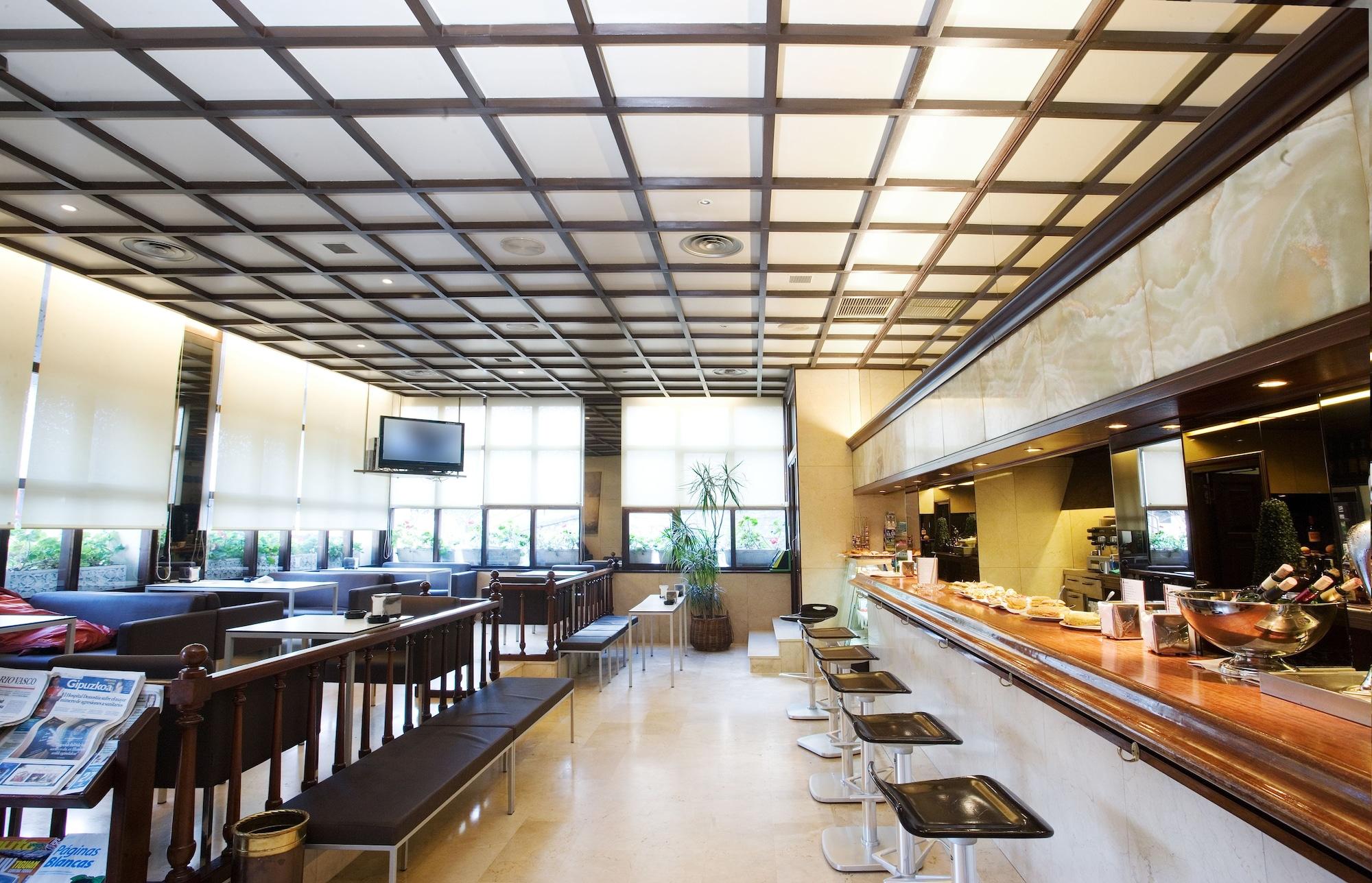 Bar/Salón Hotel Txartel