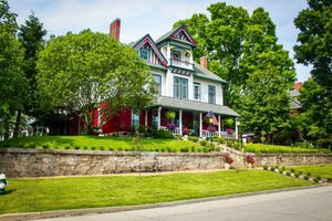Alojamiento - Evans Holly Grove Inn B&B