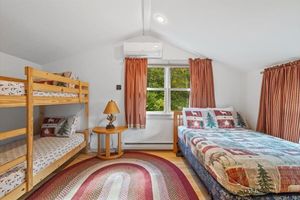 Alquiler Vacacional - The Sommet - Magical Main Home and Guest Cottage