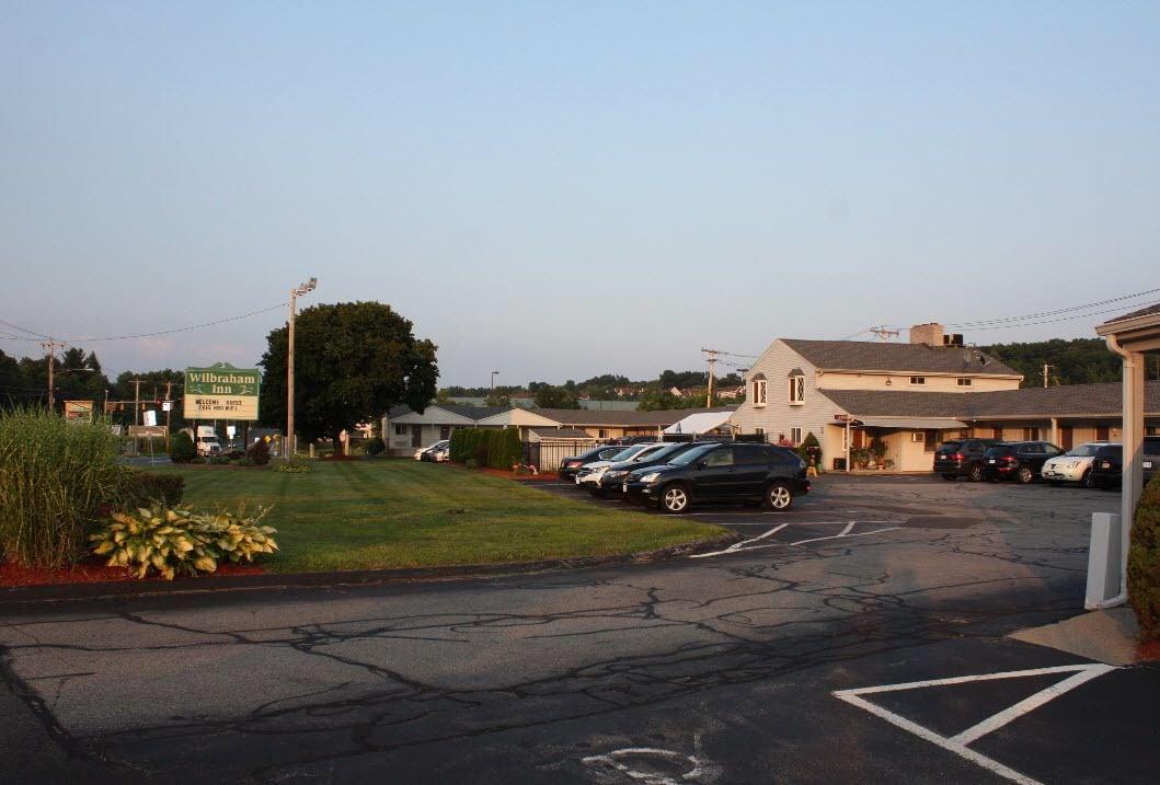 Vista Exterior Wilbraham Inn